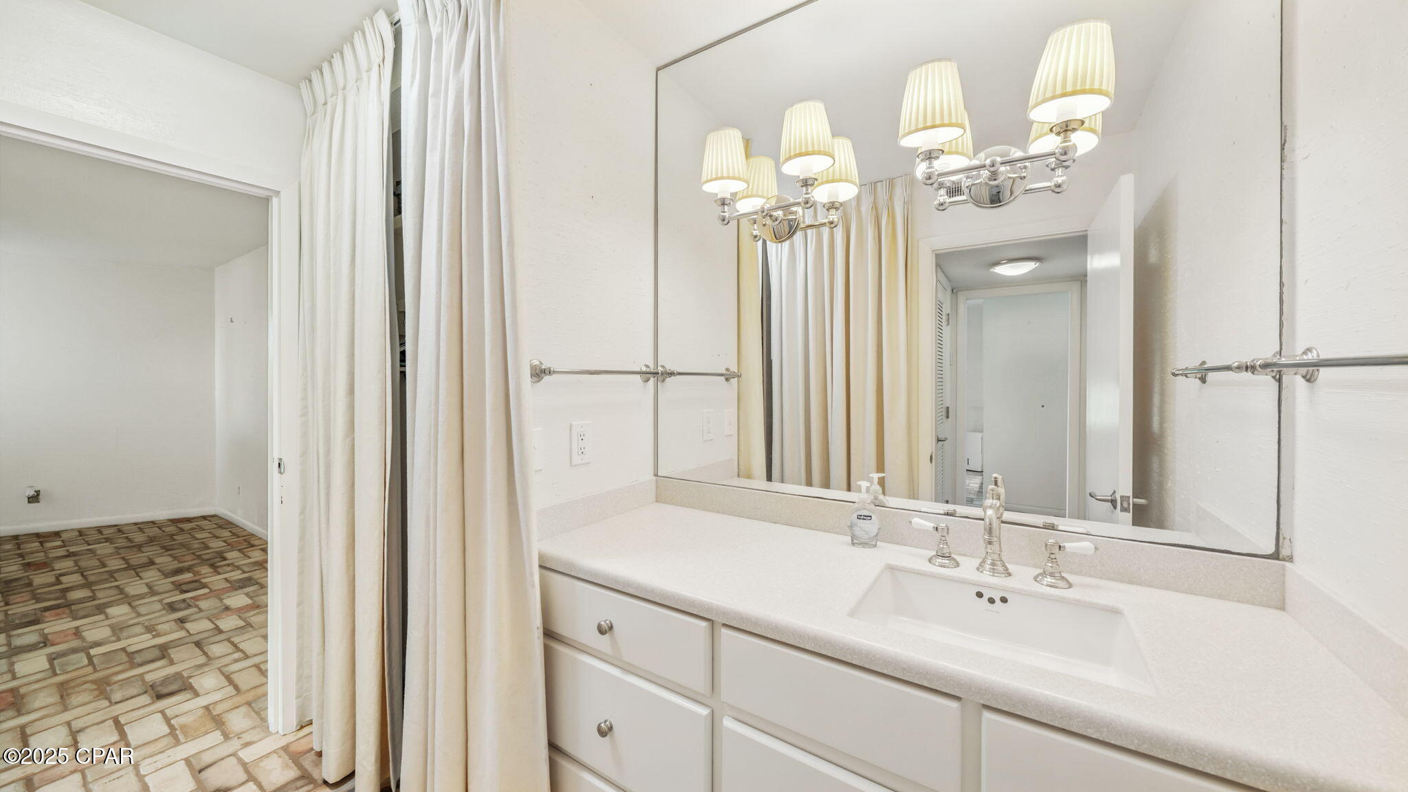 Image 18 For 4725 Bay Point Road 166