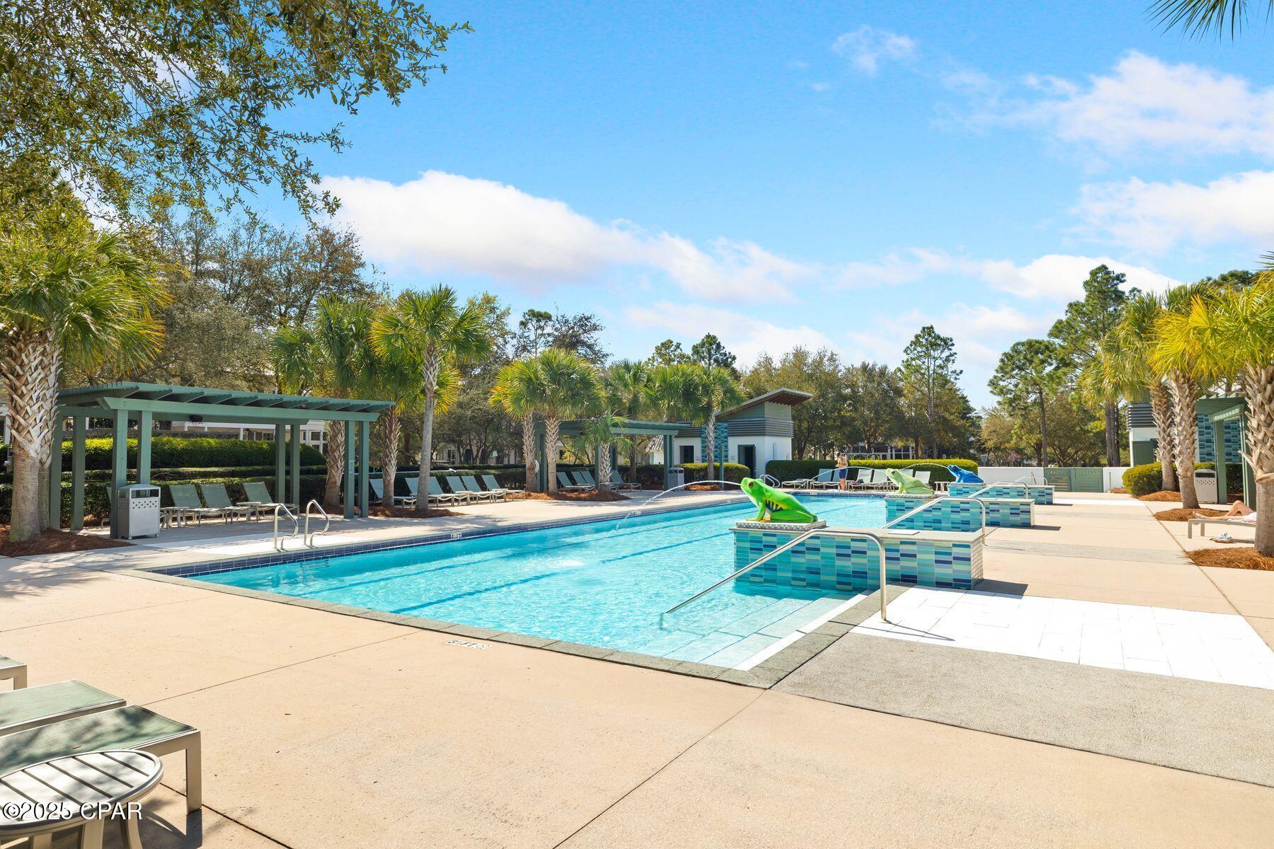 Listing photo id 18 for 93 Park Row Lane