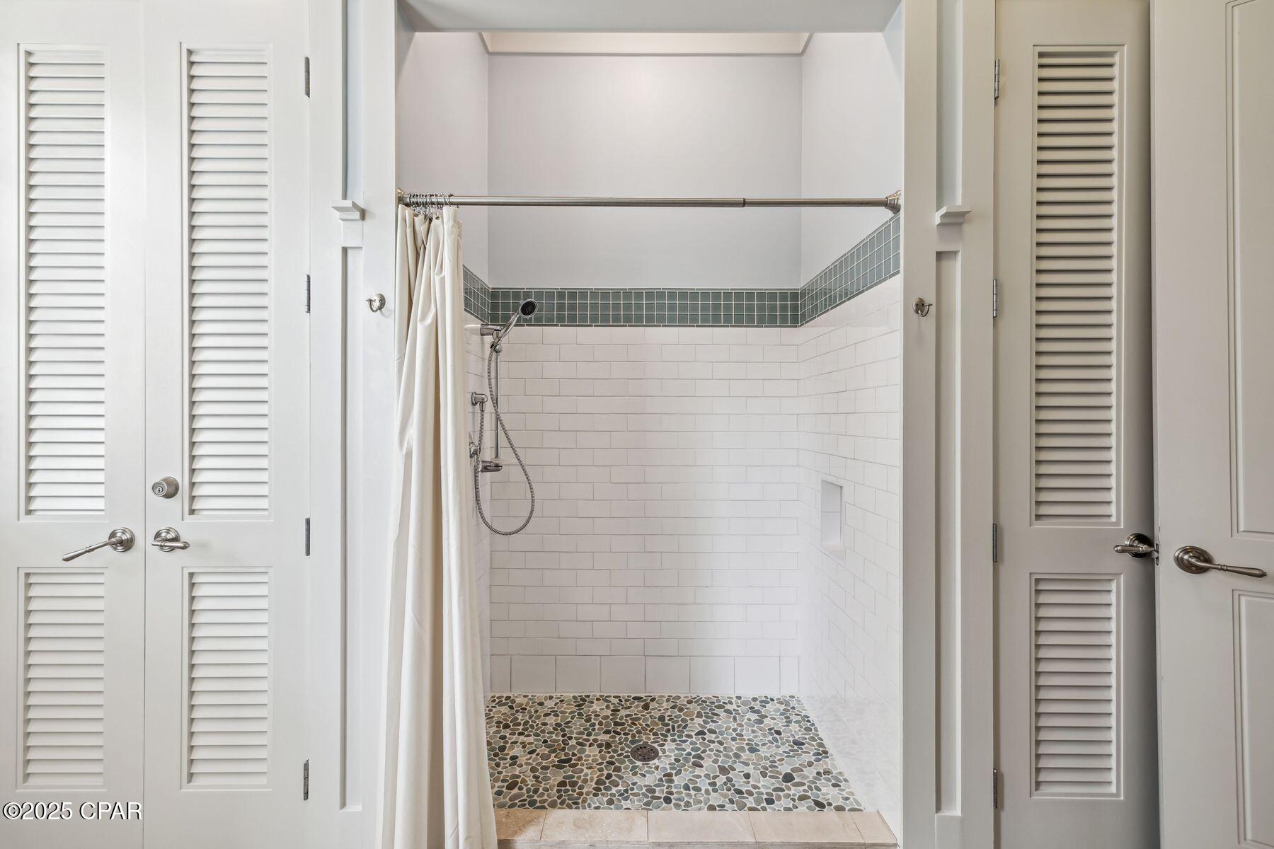 Image 21 For 93 Park Row Lane