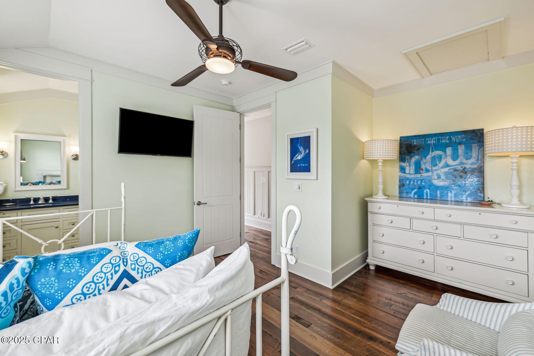 Image 39 For 93 Park Row Lane