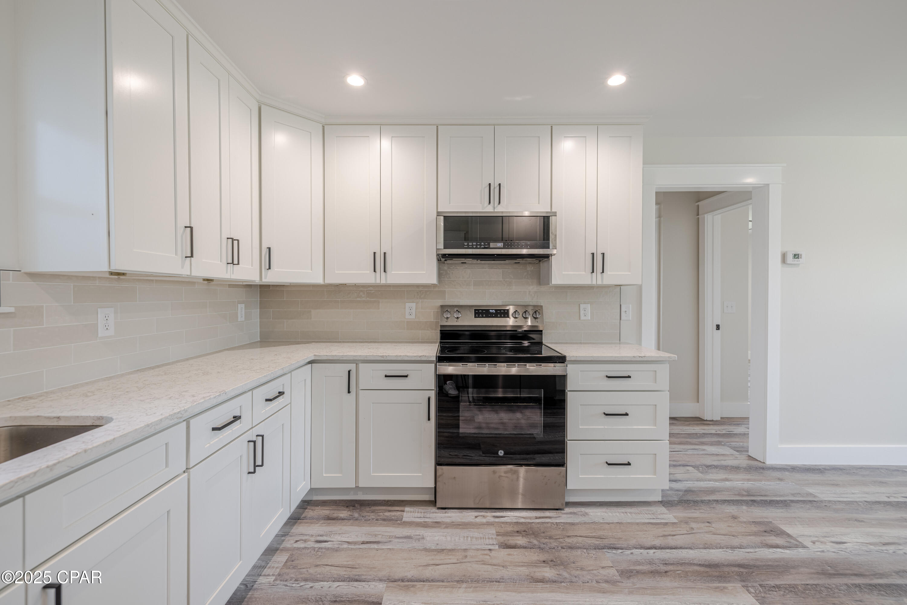 Image 3 For 2205 14th Street