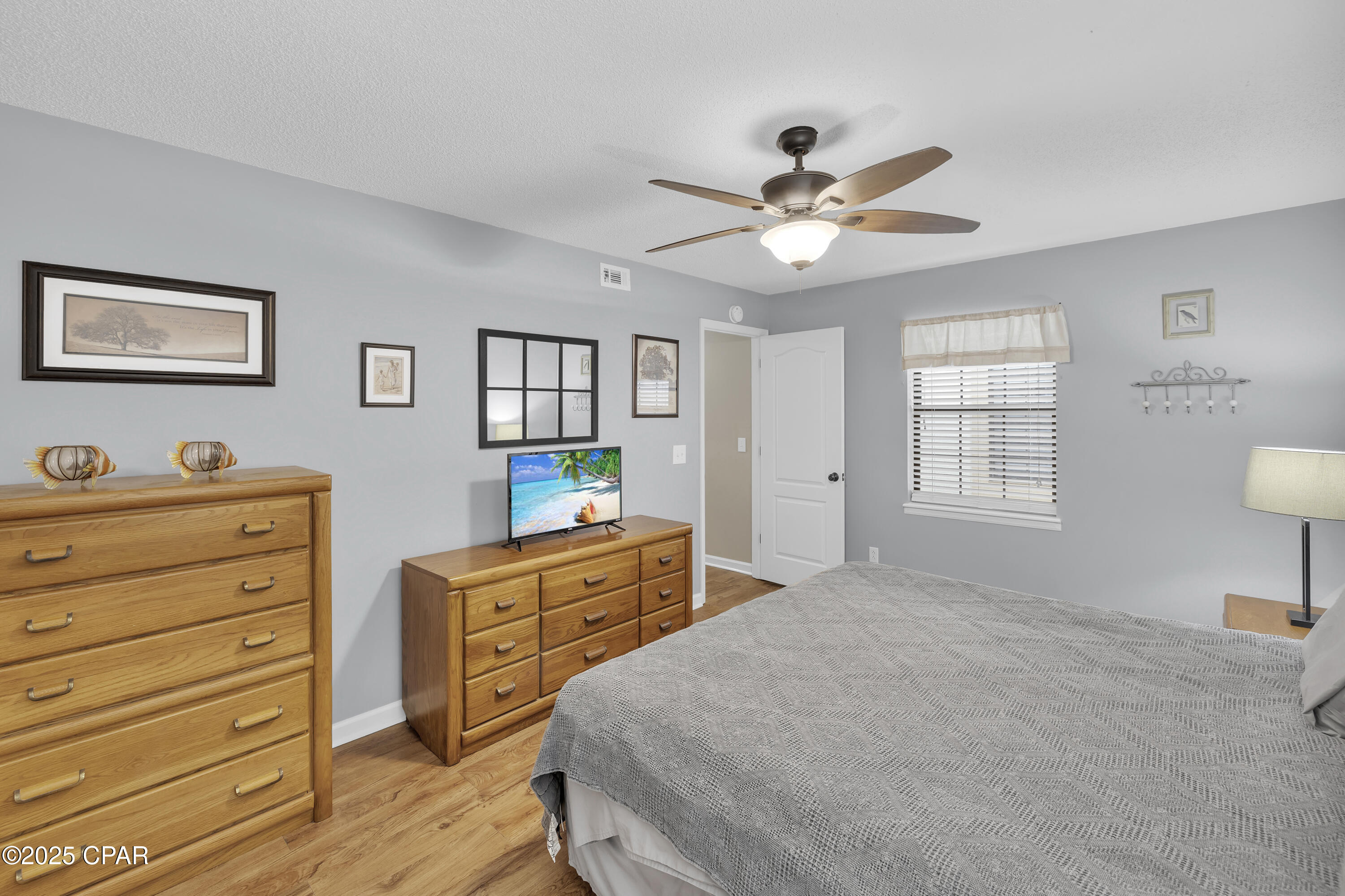 Image 14 For 17462 Front Beach Road 42h