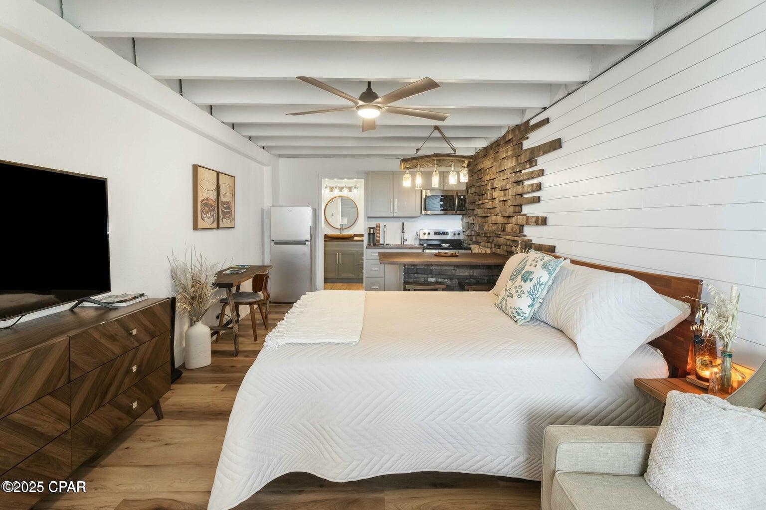 Image 2 For 14401 Front Beach Road 234