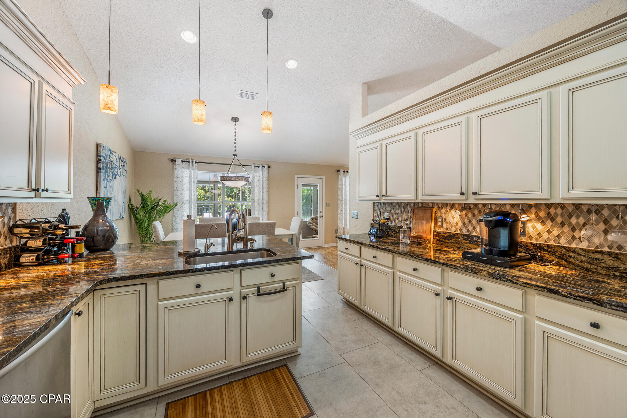 Listing photo id 10 for 130 Shipwreck Road