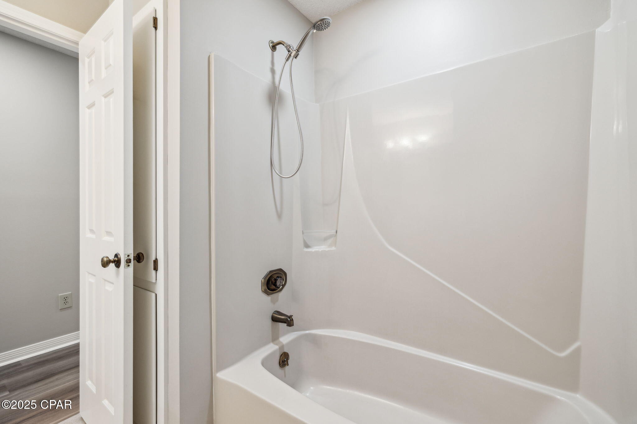 Image 25 For 608 Amberjack Drive