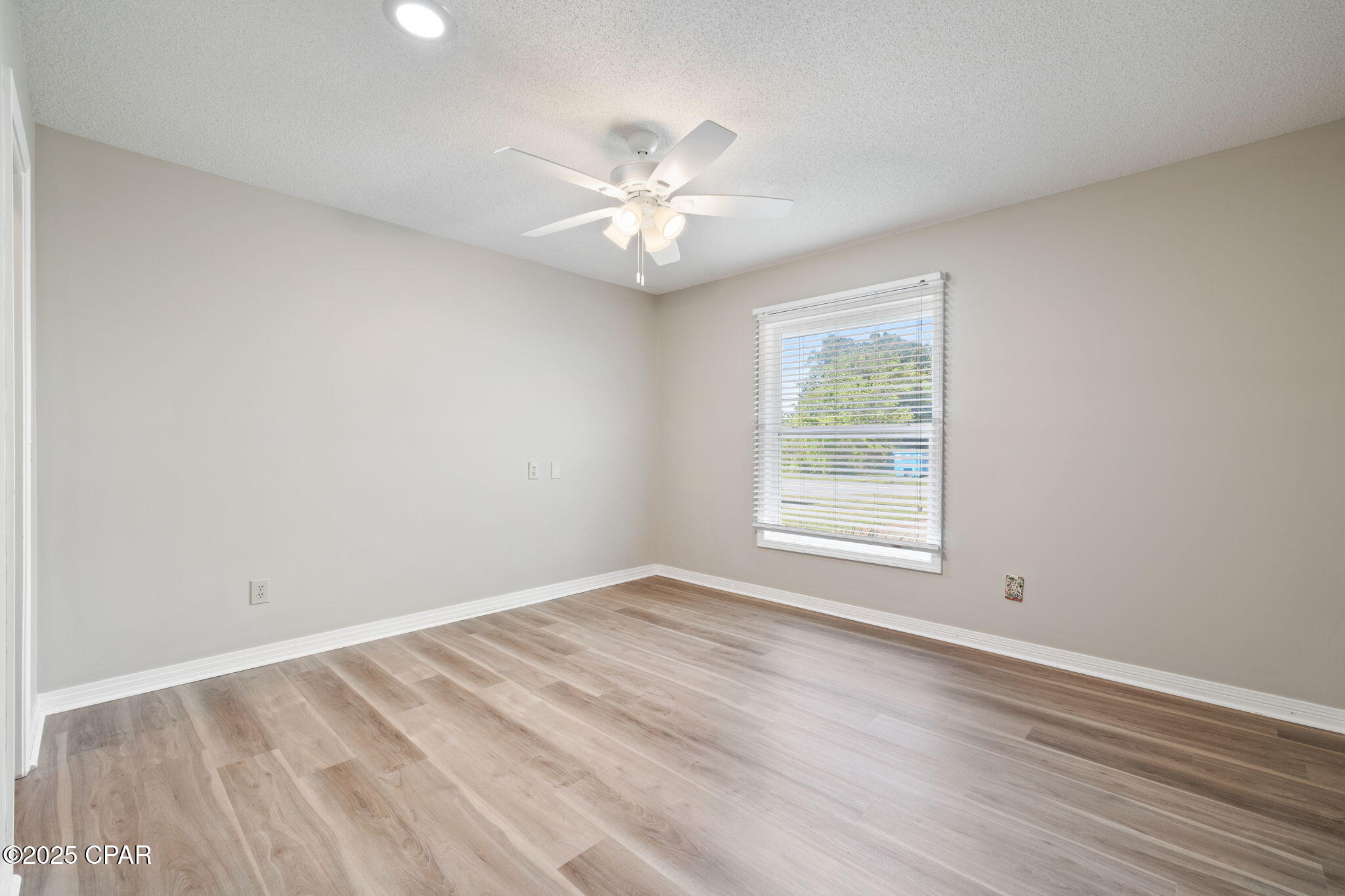 Image 27 For 608 Amberjack Drive