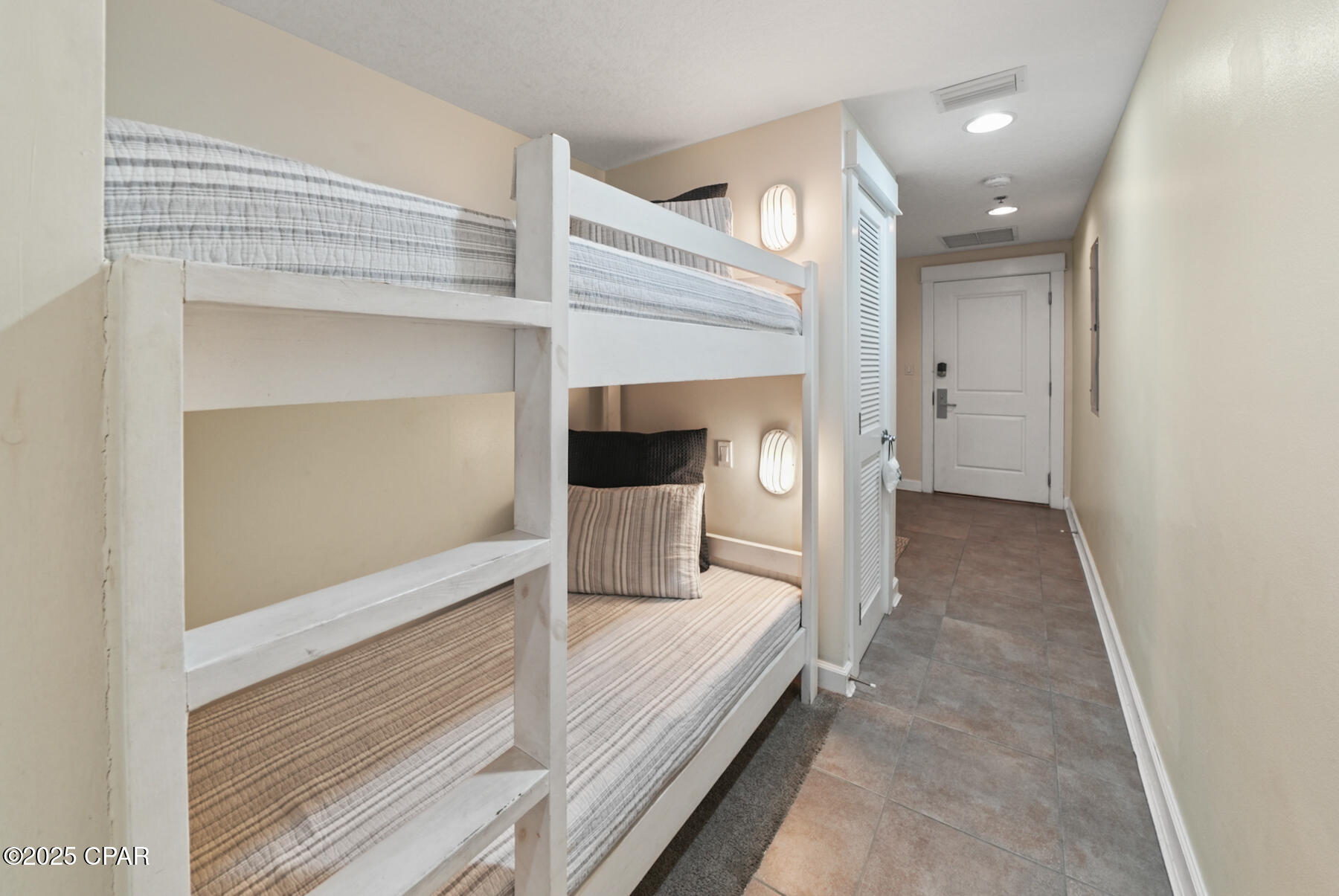 Image 3 For 11800 Front Beach Road 2-503