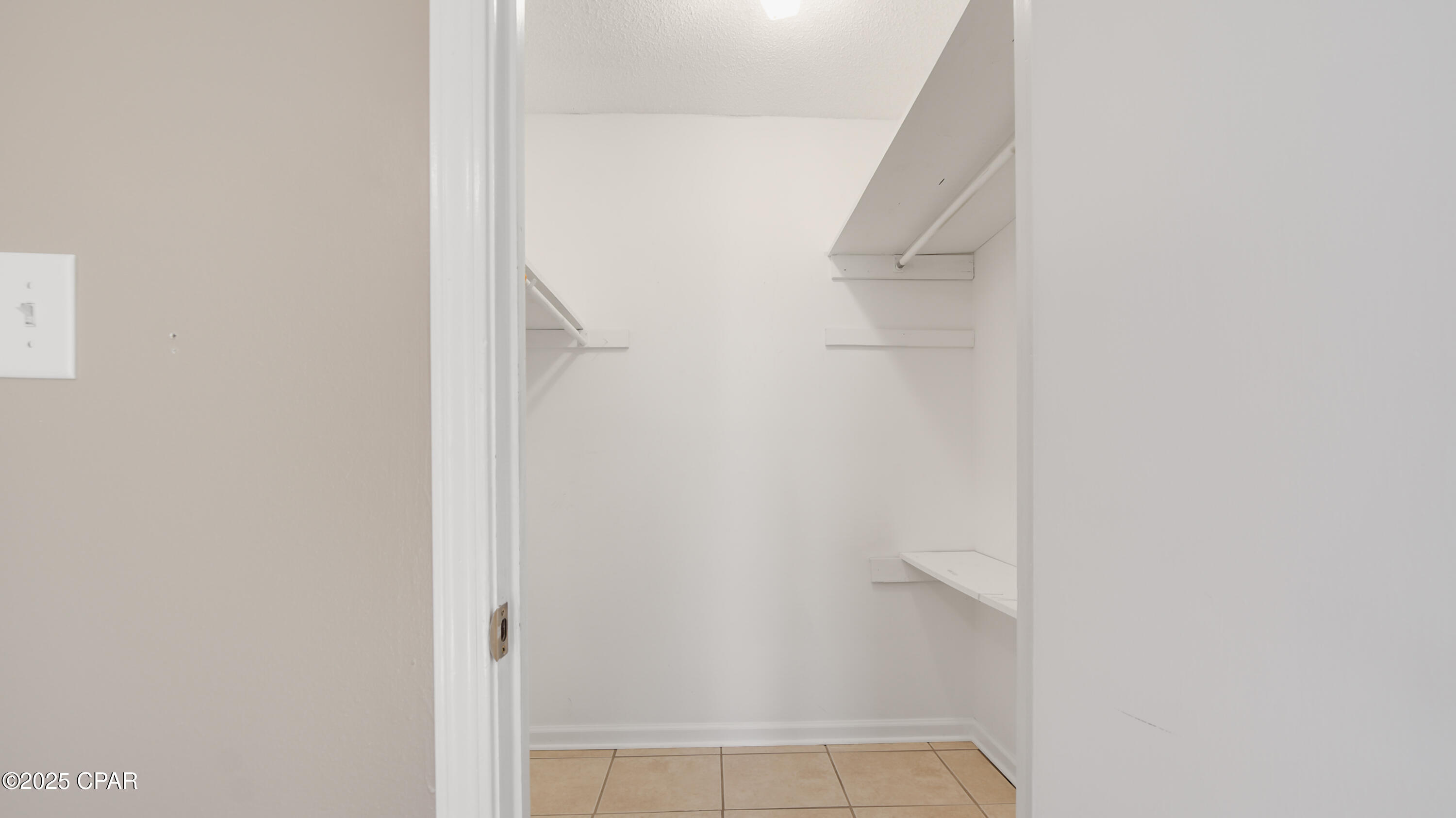 Listing photo id 102 for 1656 Scenic Gulf Drive