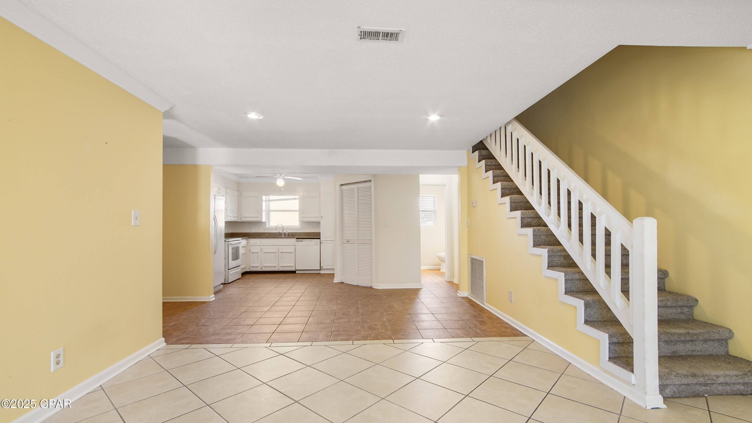 Listing photo id 17 for 1656 Scenic Gulf Drive