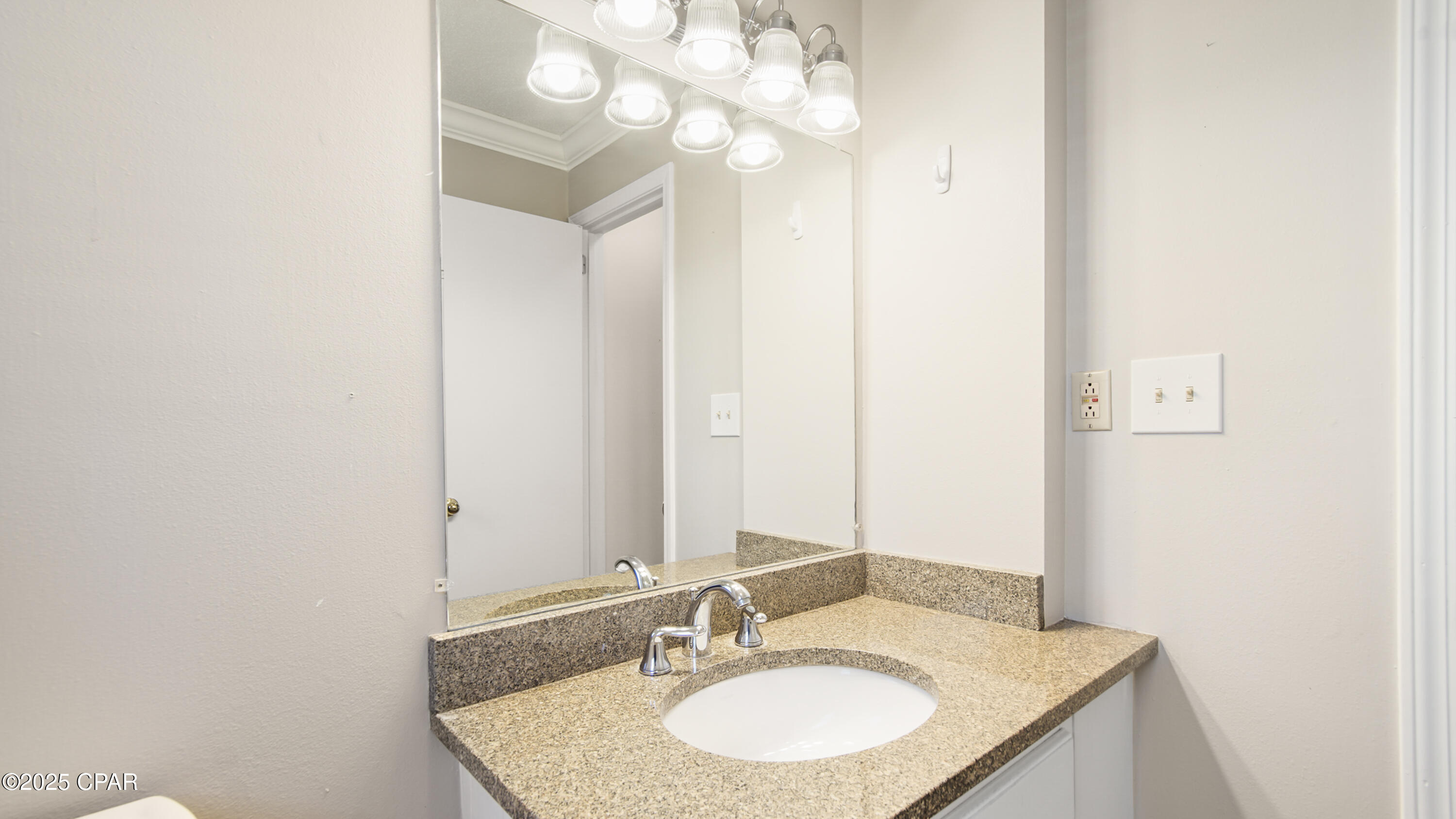 Listing photo id 22 for 1656 Scenic Gulf Drive