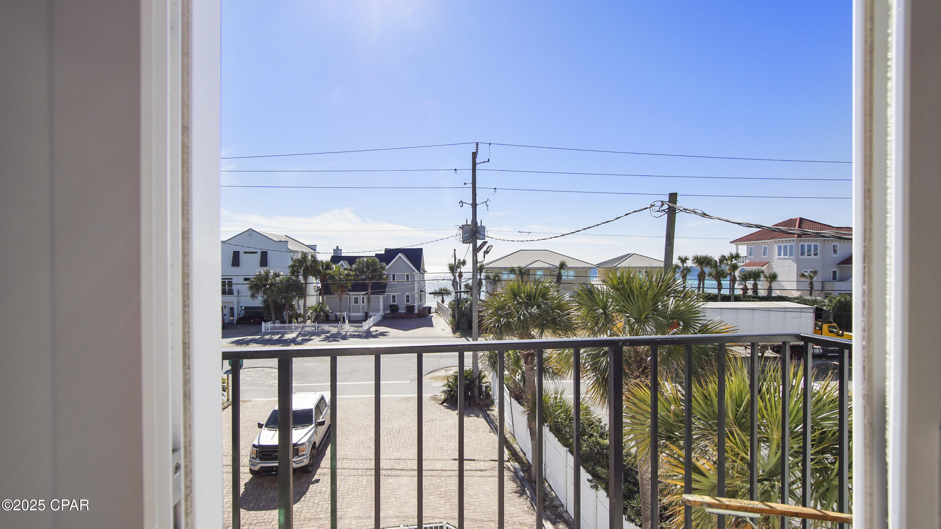 Listing photo id 34 for 1656 Scenic Gulf Drive