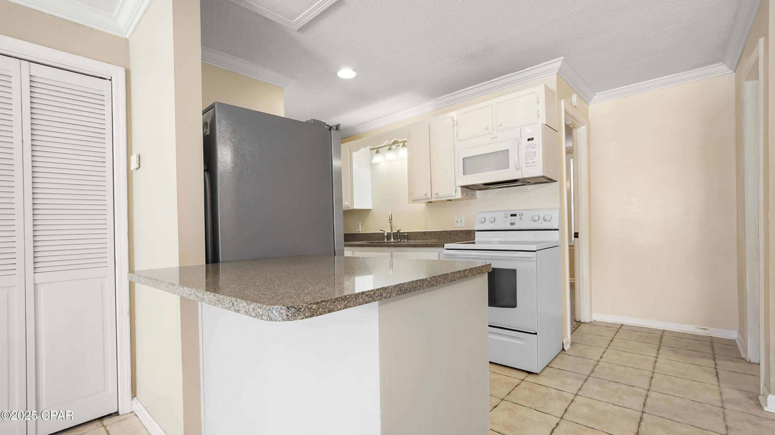 Listing photo id 47 for 1656 Scenic Gulf Drive