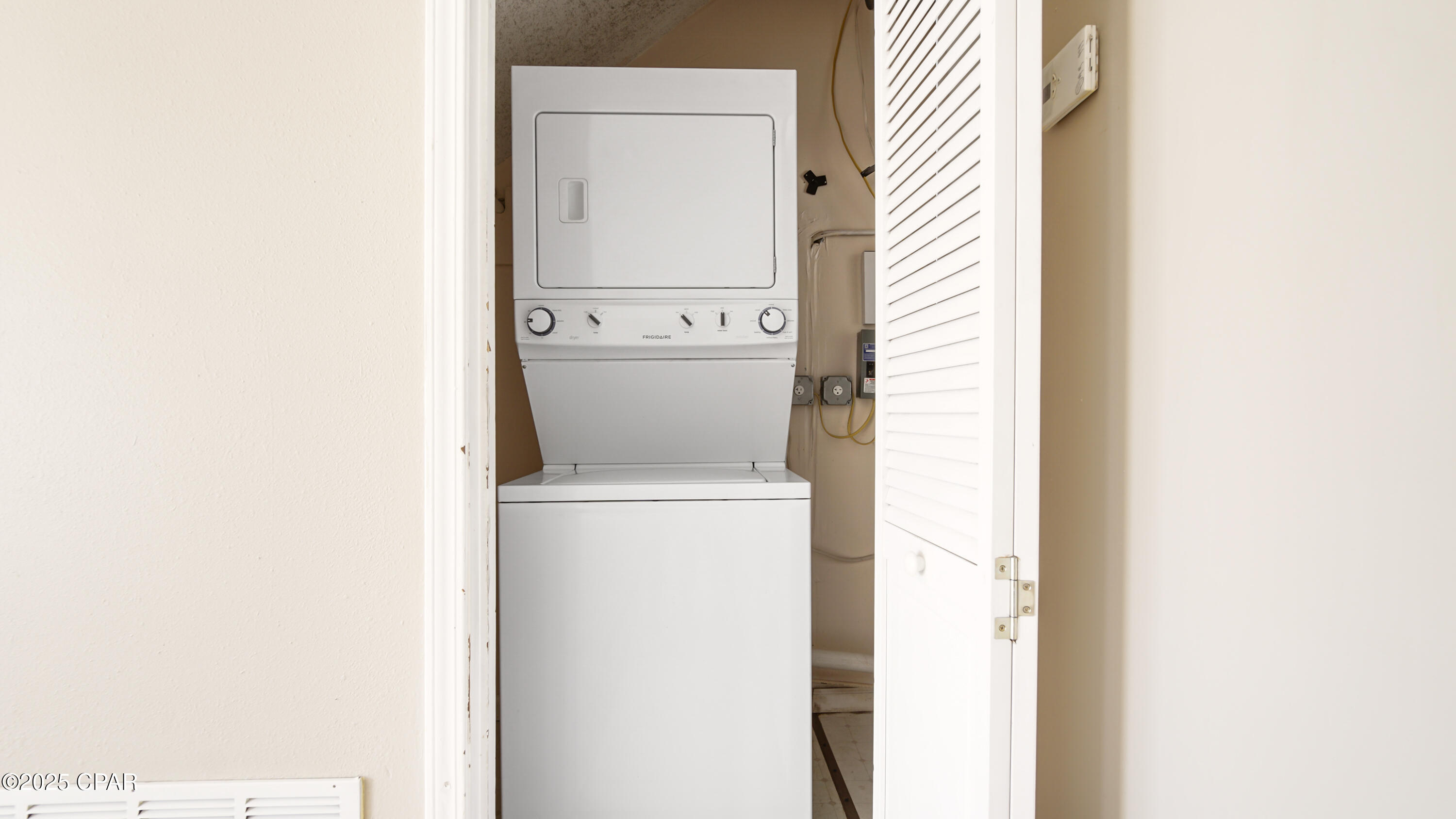 Listing photo id 59 for 1656 Scenic Gulf Drive