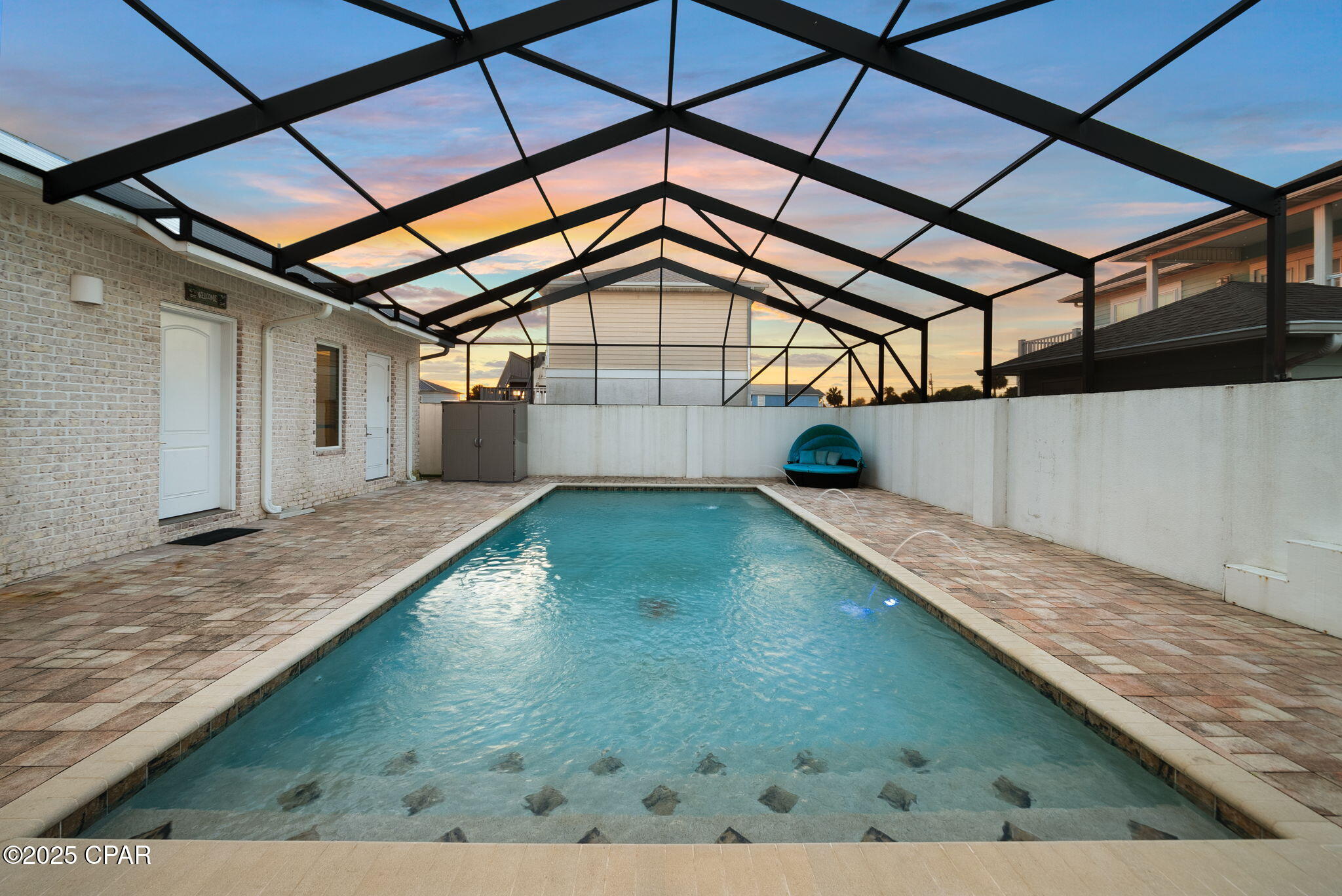 Listing photo id 103 for 103 Crane Street