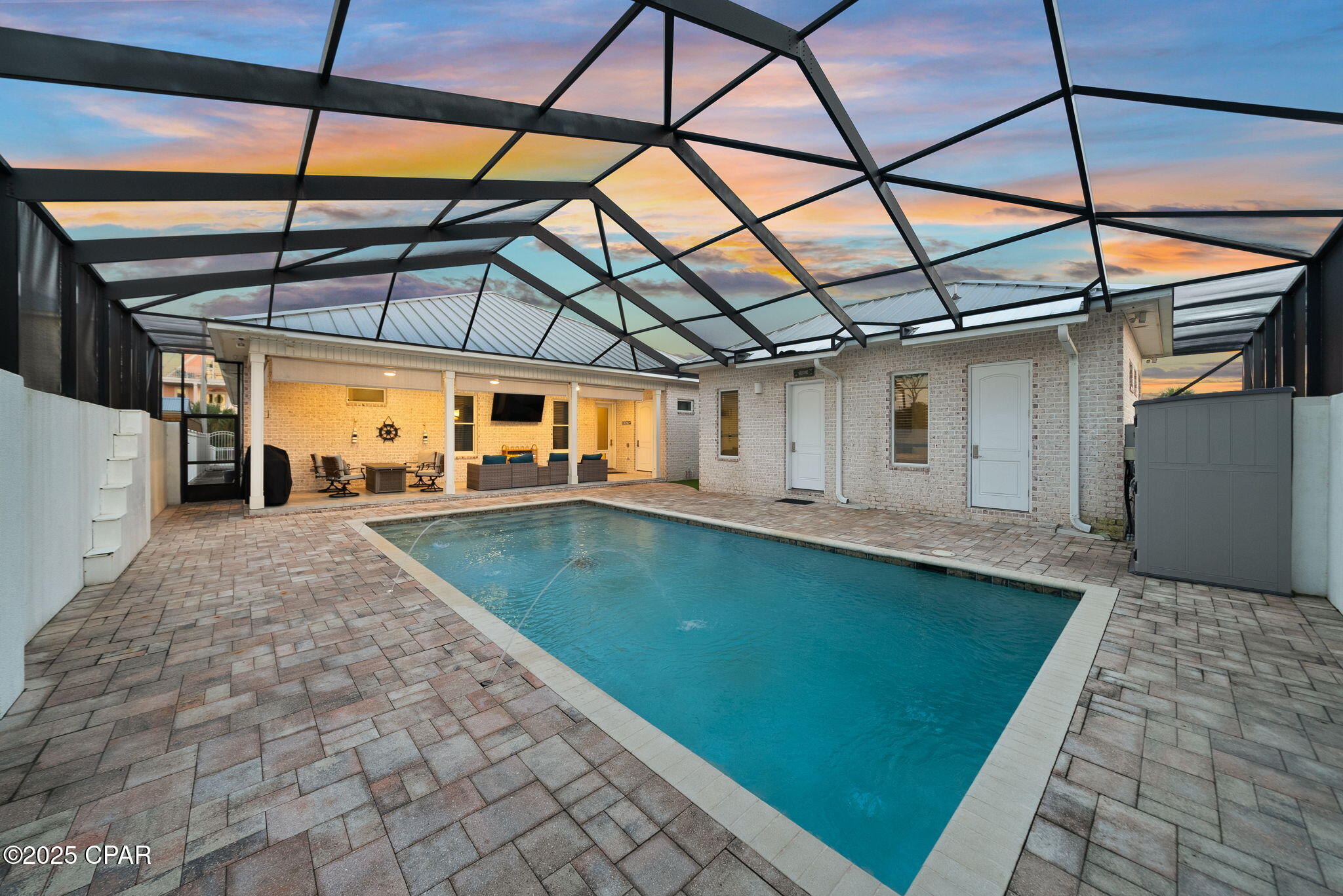 Listing photo id 106 for 103 Crane Street