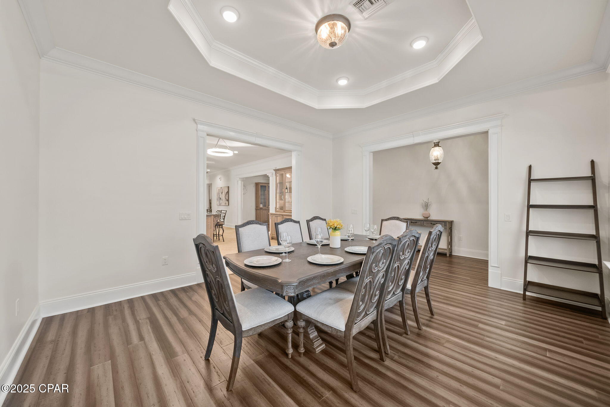 Listing photo id 17 for 103 Crane Street