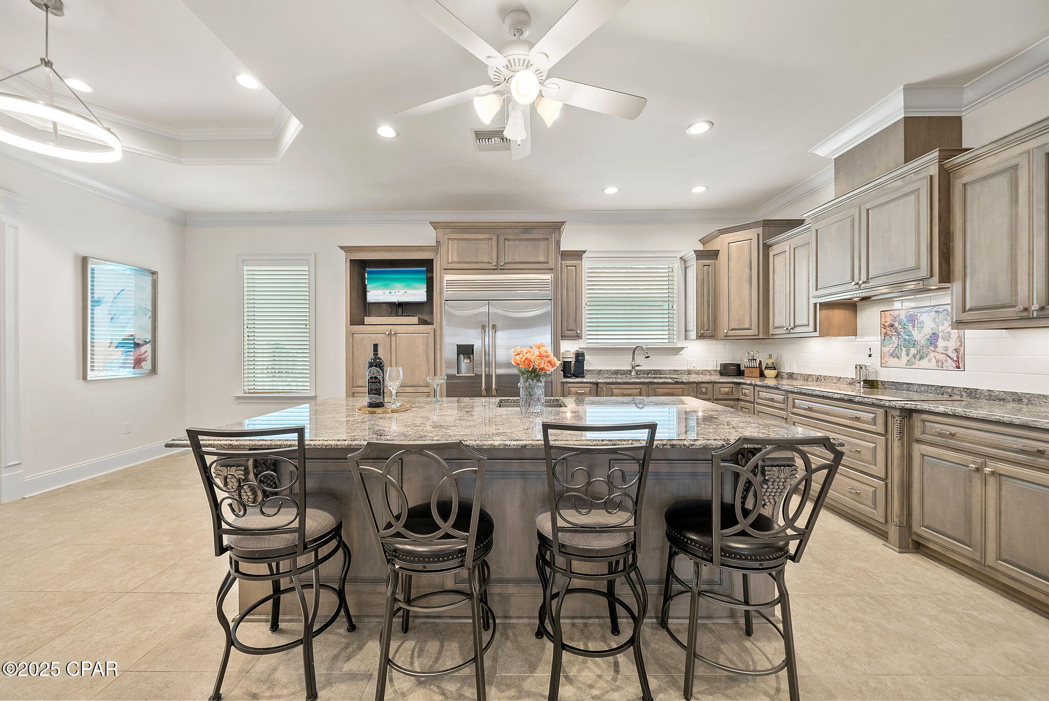 Listing photo id 24 for 103 Crane Street