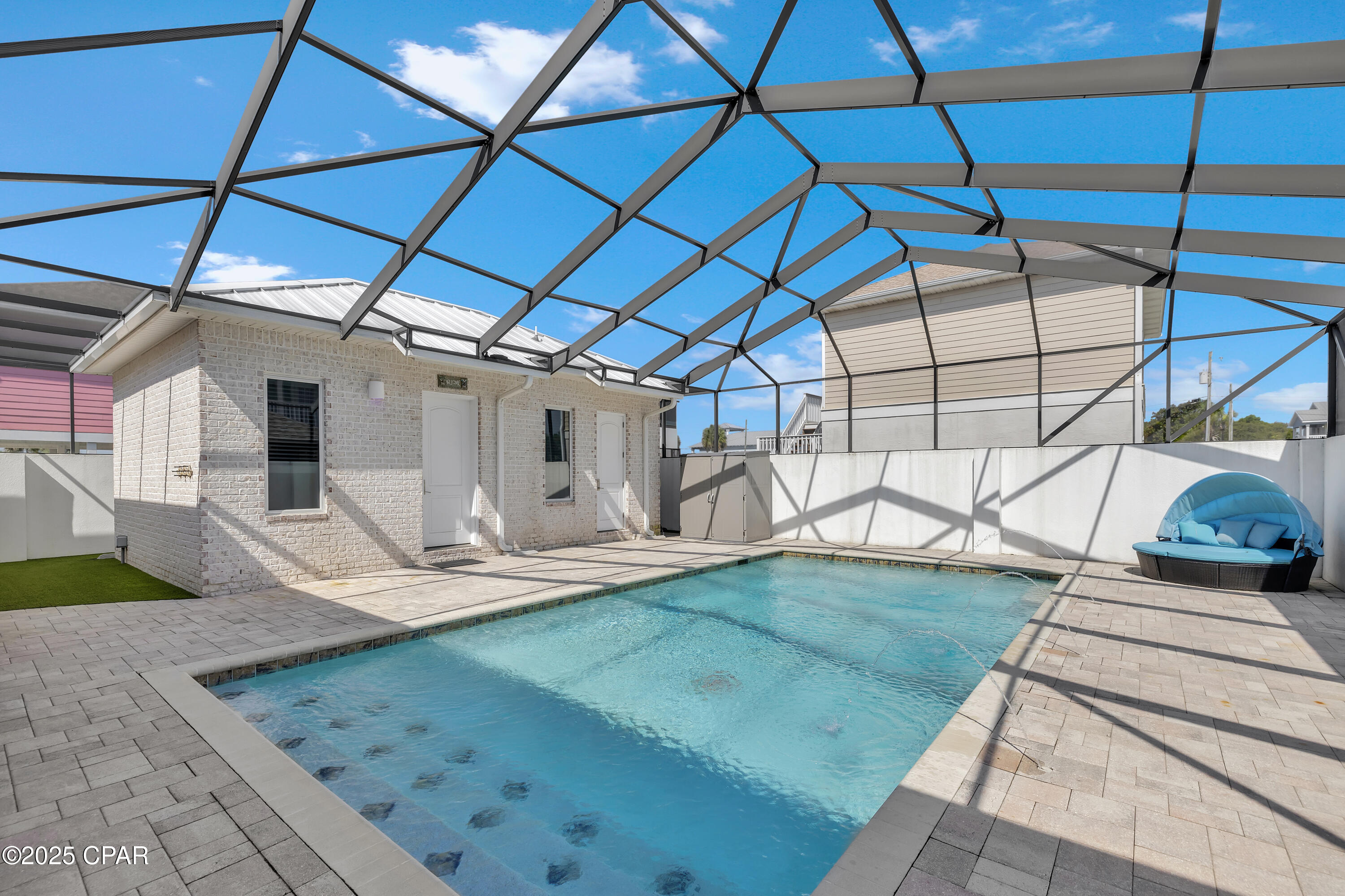 Listing photo id 71 for 103 Crane Street