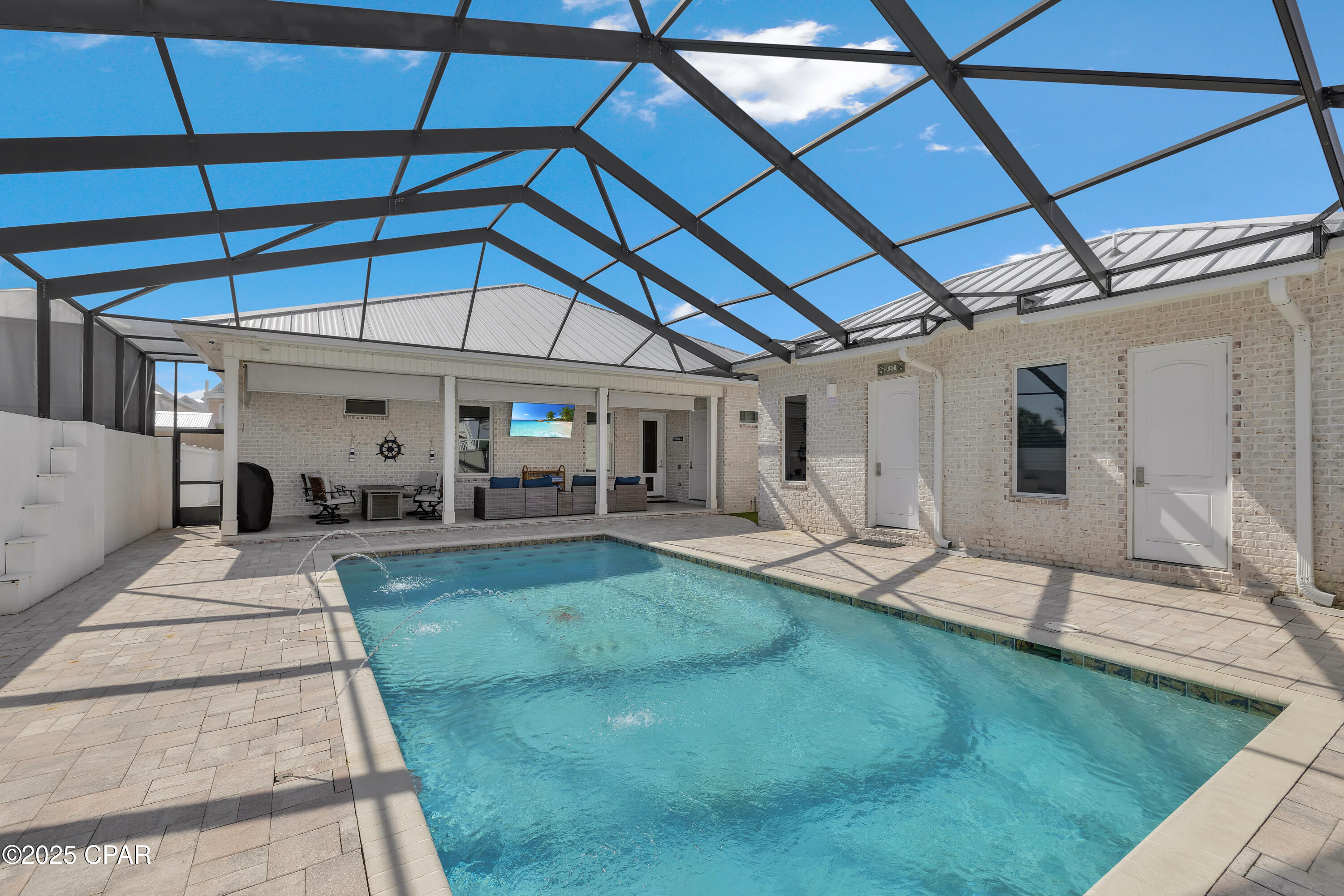 Listing photo id 72 for 103 Crane Street