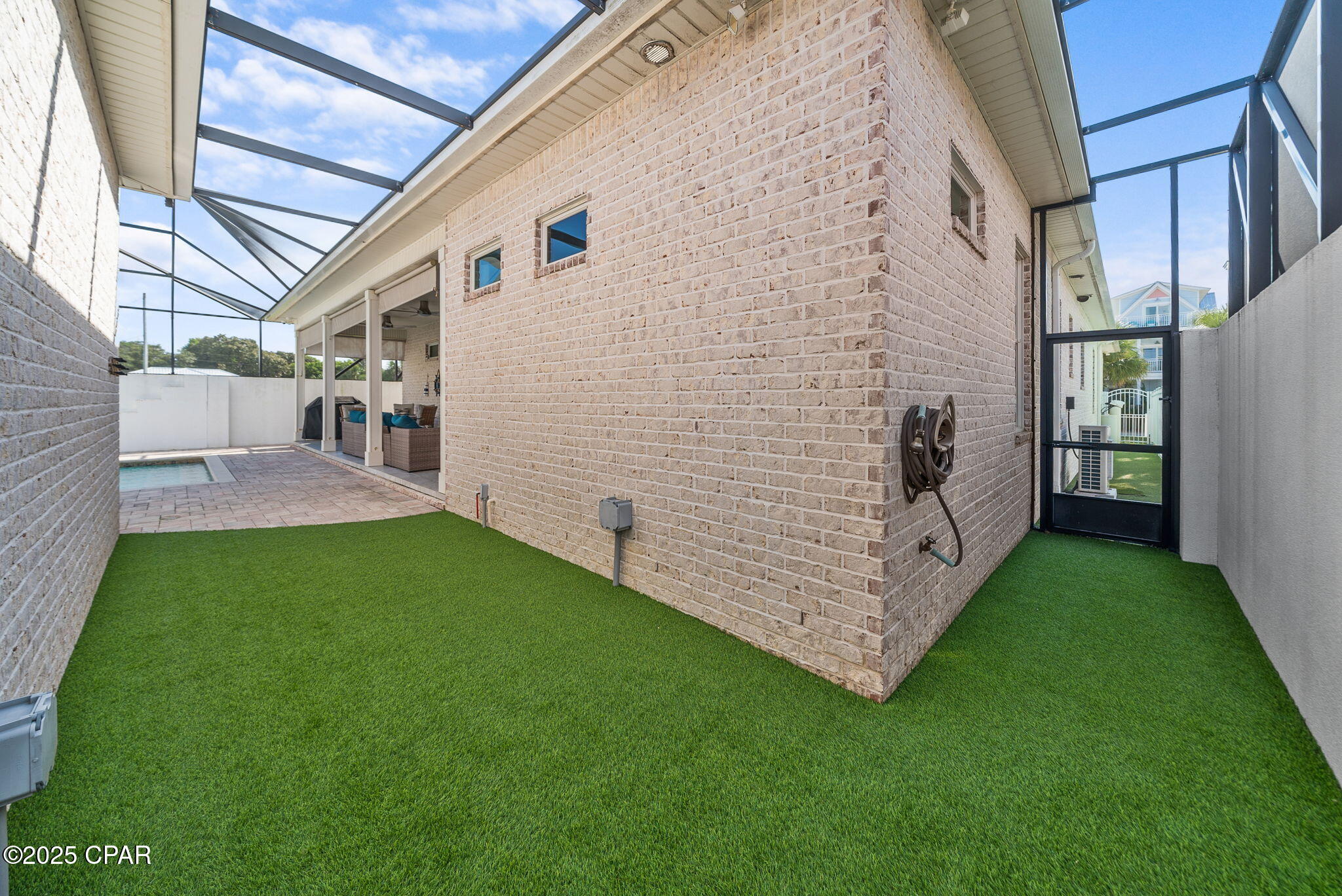 Listing photo id 78 for 103 Crane Street