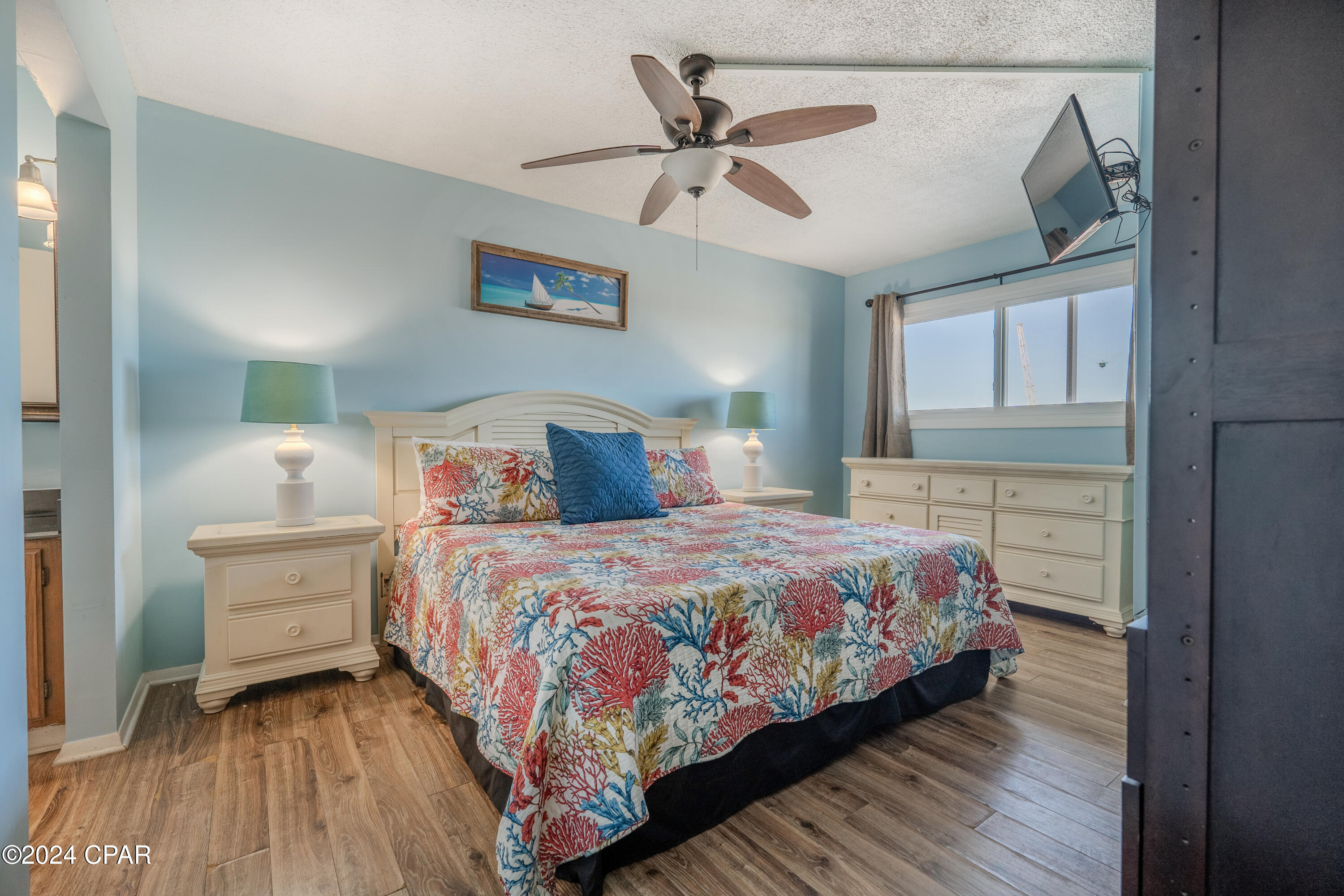 Image 6 For 8743 Thomas Drive 1028