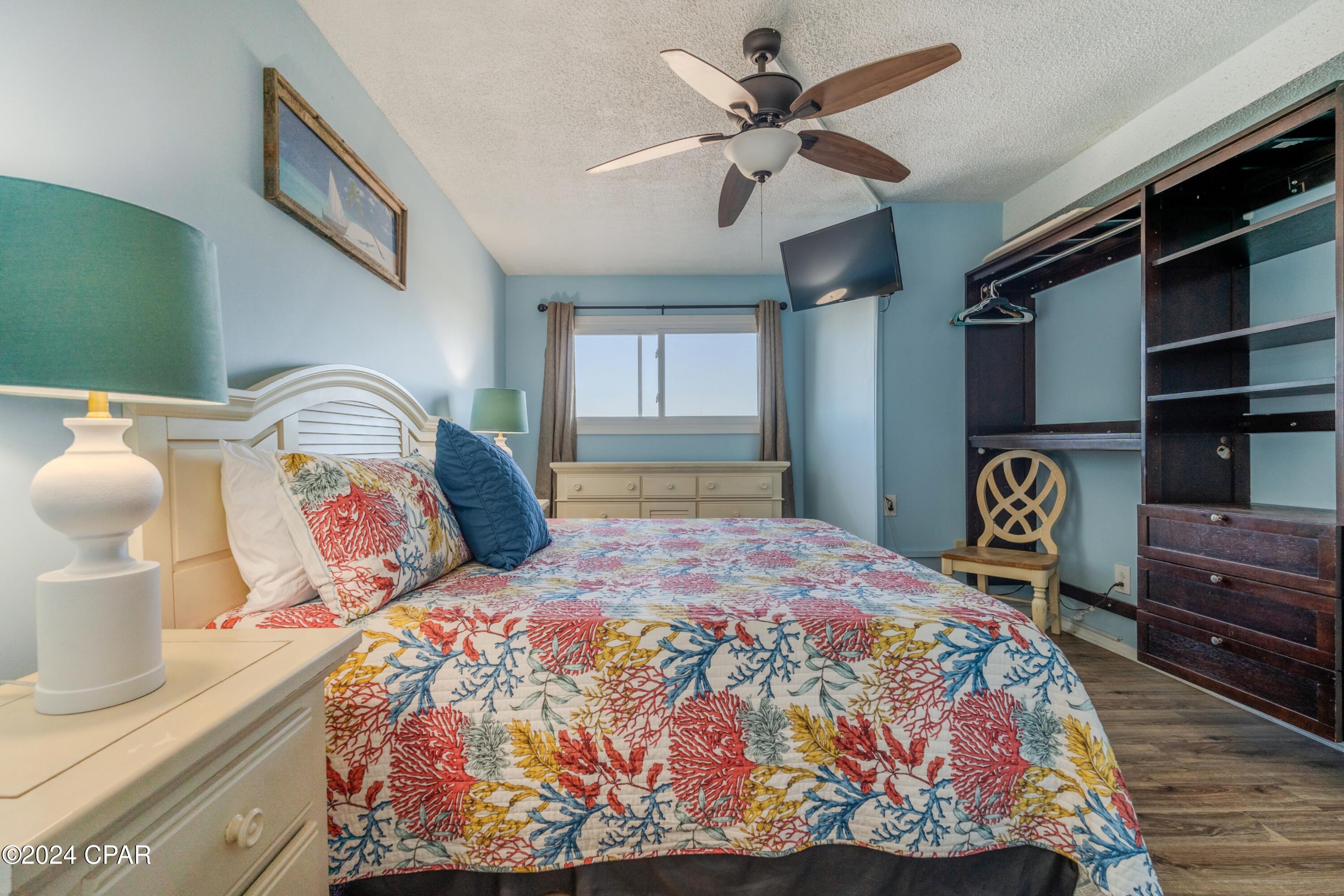 Image 7 For 8743 Thomas Drive 1028