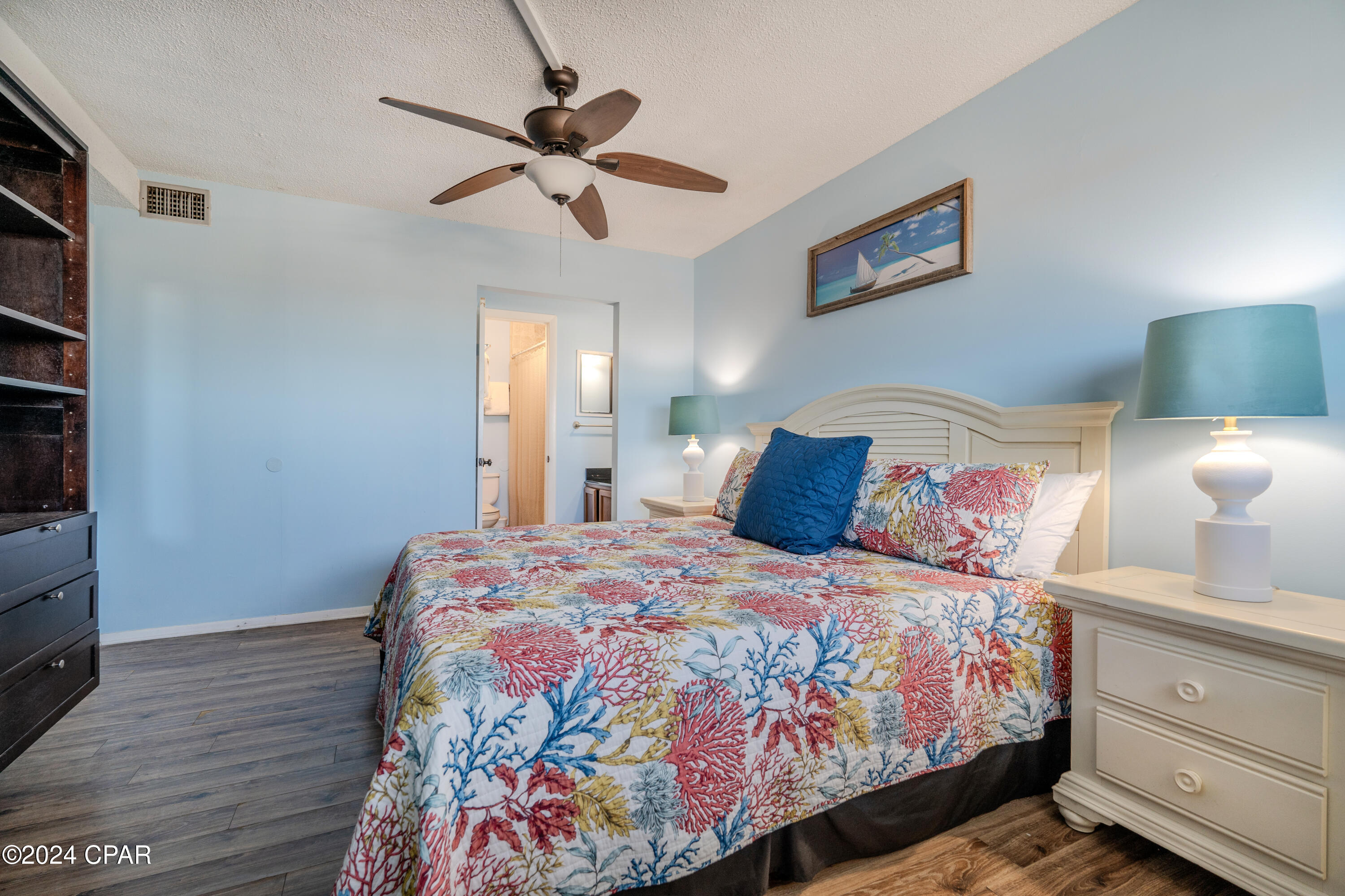 Image 8 For 8743 Thomas Drive 1028