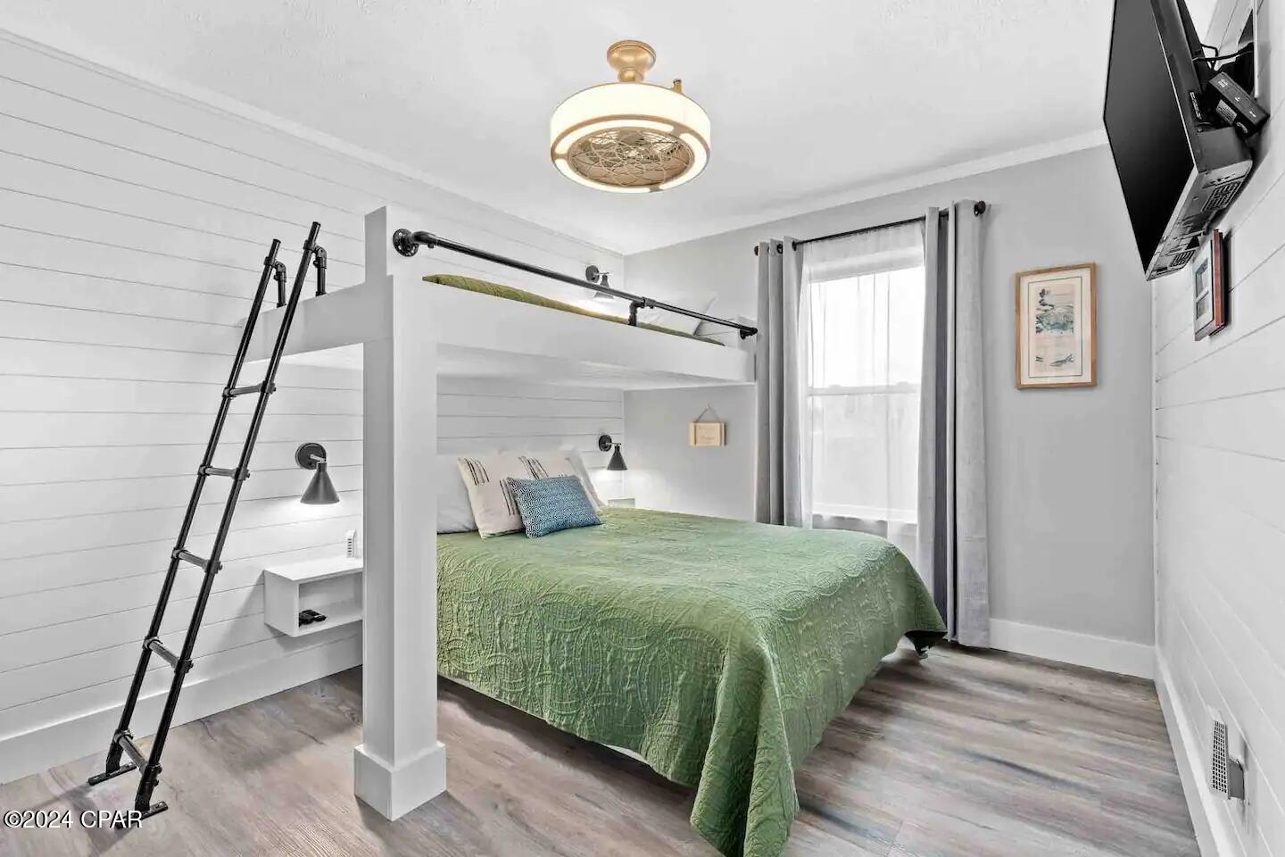 Image 16 For 7904 Surf Drive 19