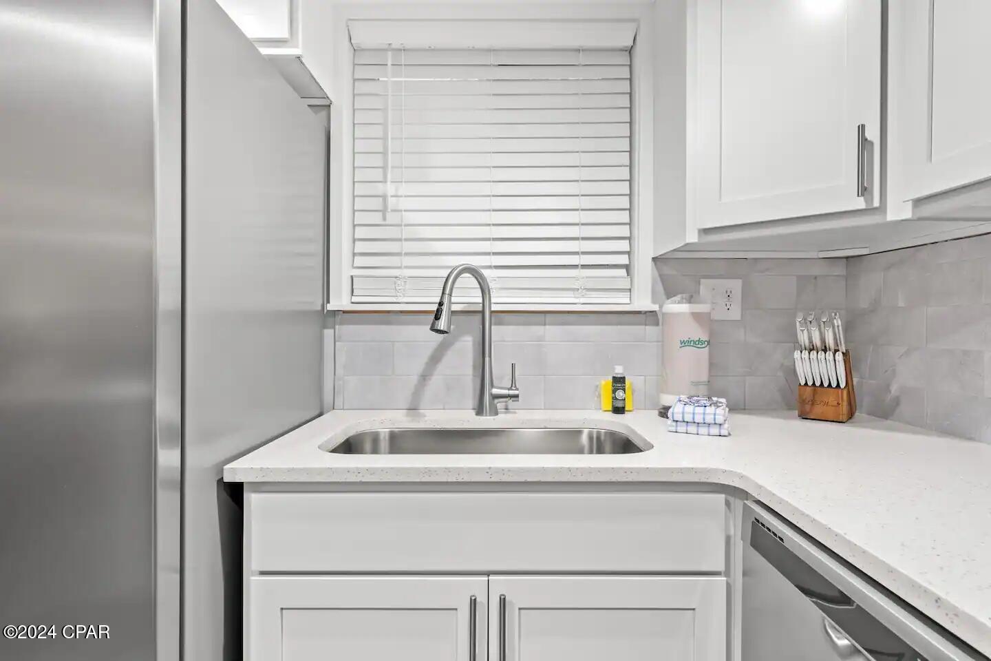 Image 7 For 7904 Surf Drive 19