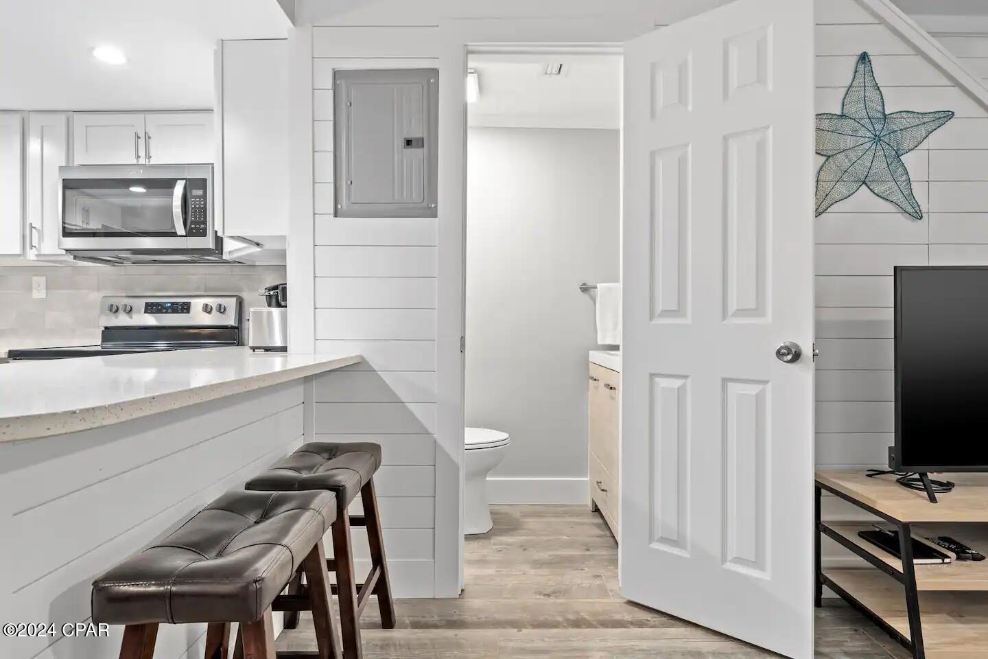 Image 8 For 7904 Surf Drive 19