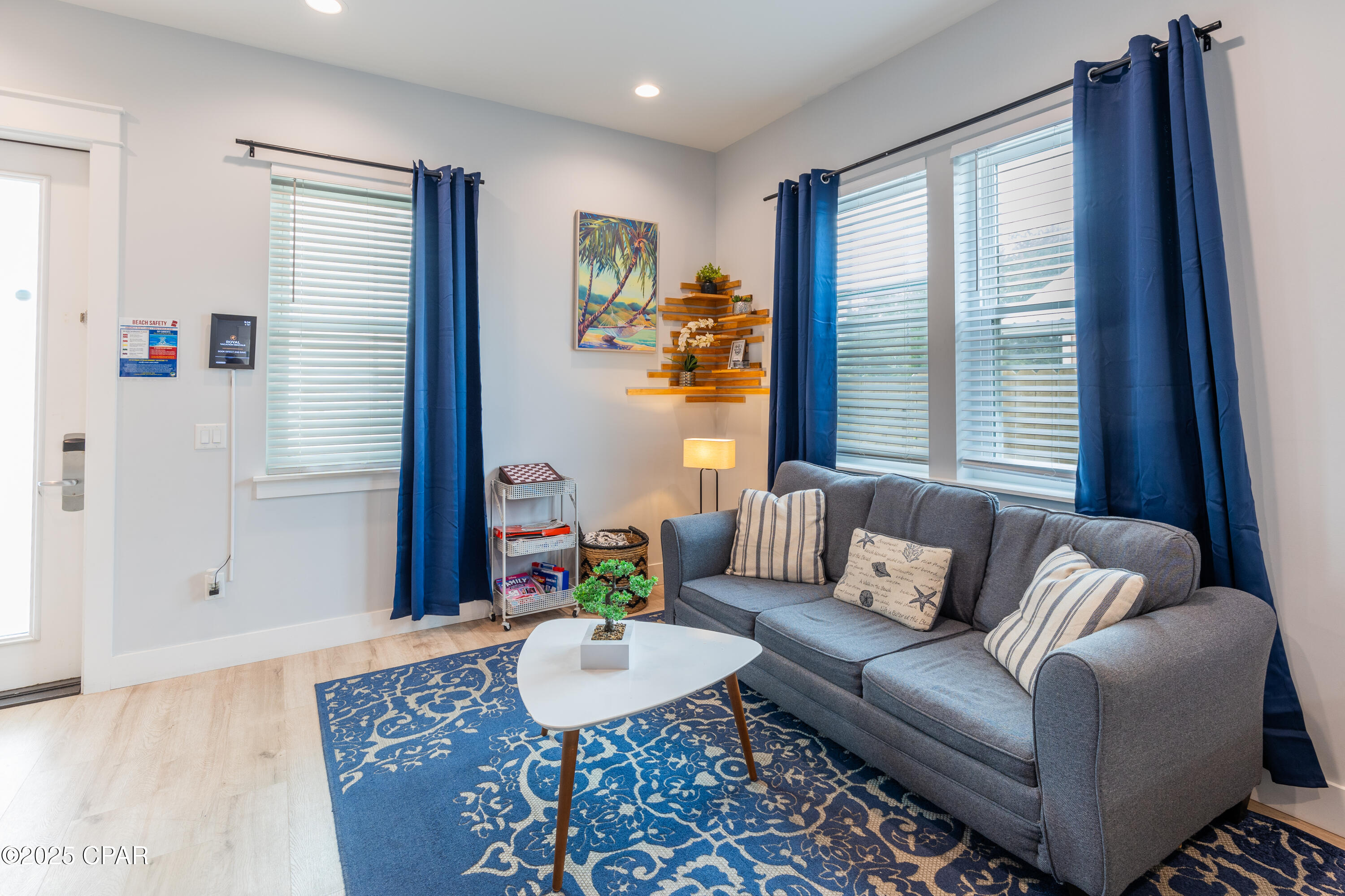 Image 5 For 6606 Thomas Drive A & B