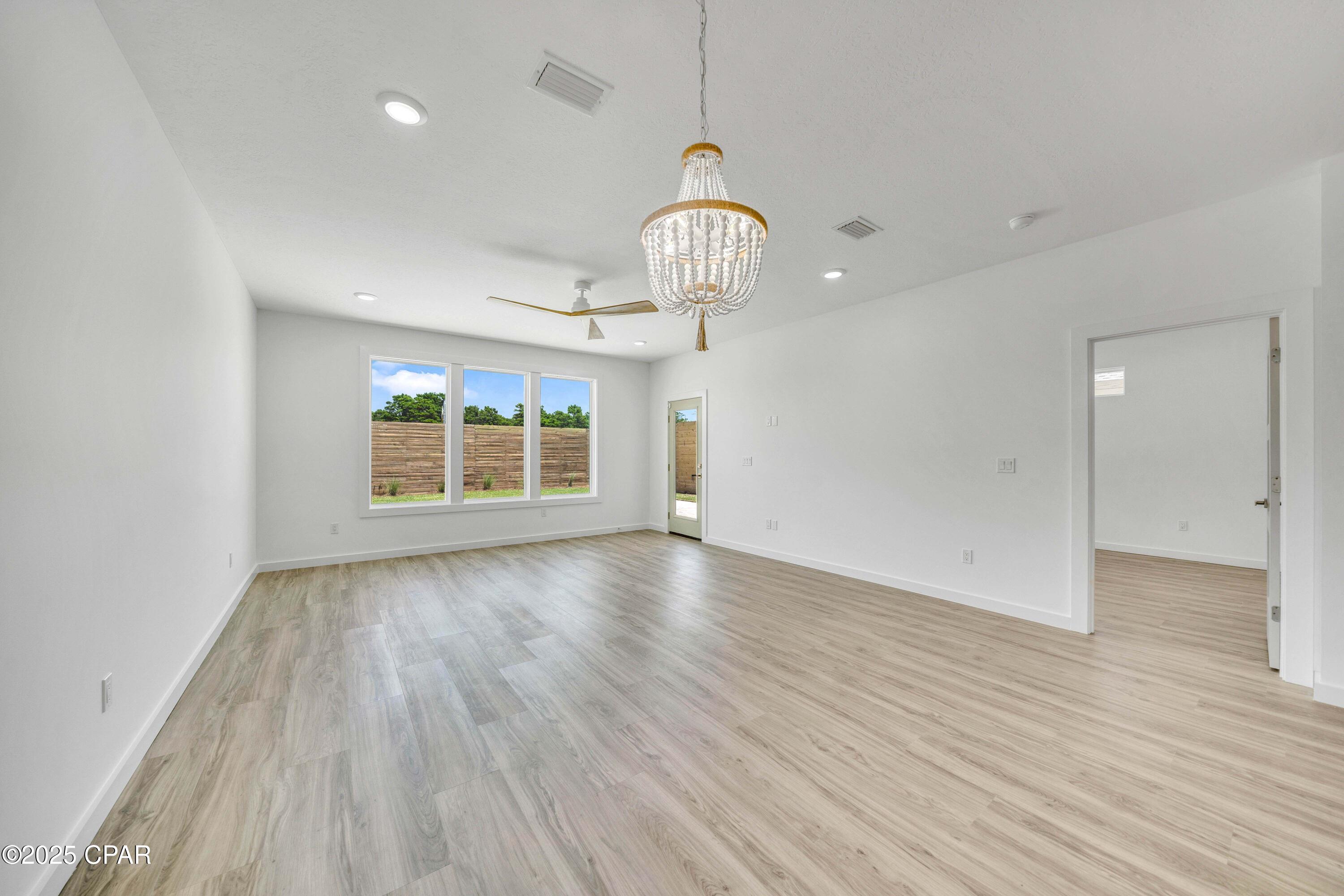 Image 16 For 20916 Lakeview Drive