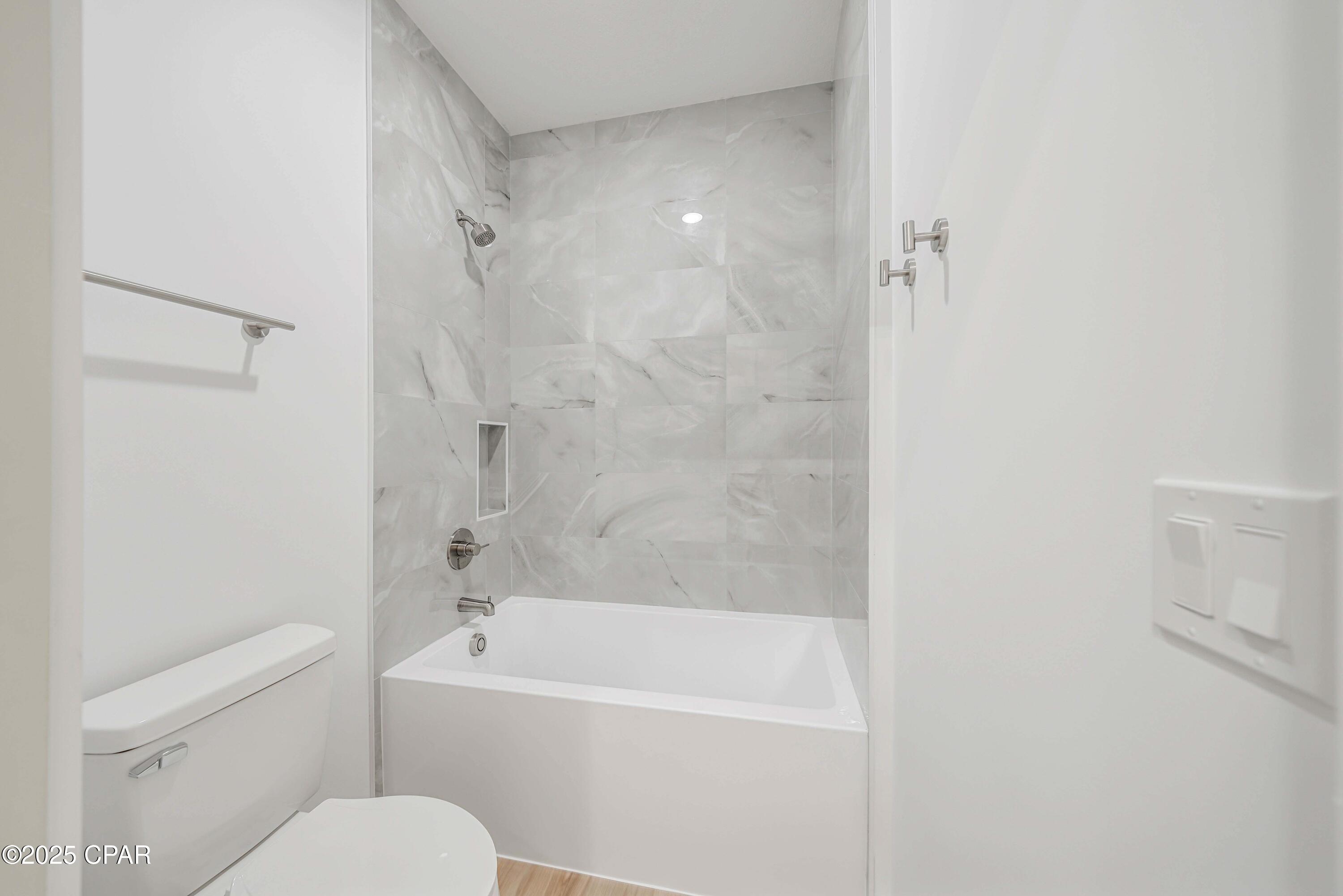 Image 44 For 20916 Lakeview Drive