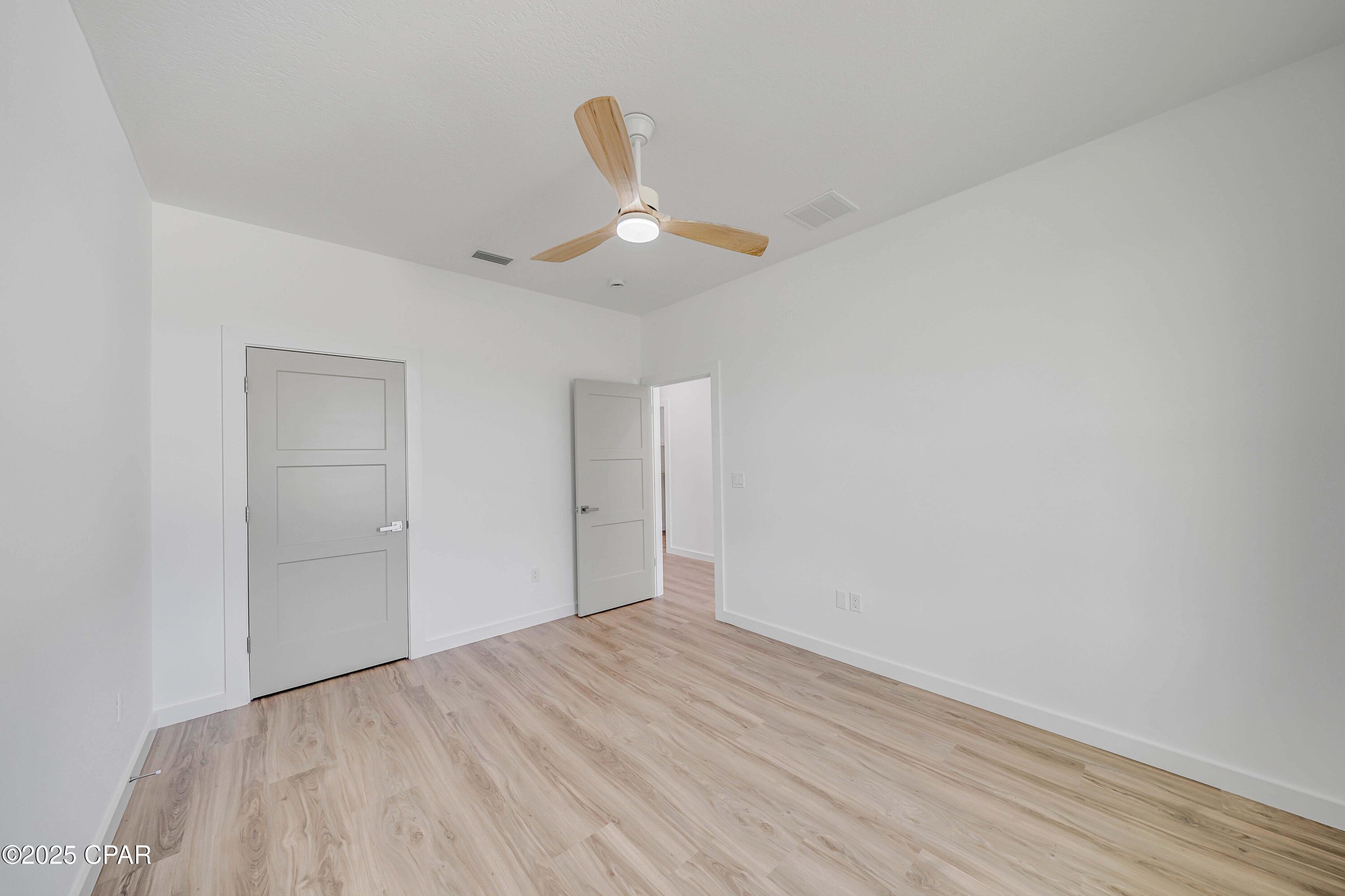 Image 49 For 20916 Lakeview Drive