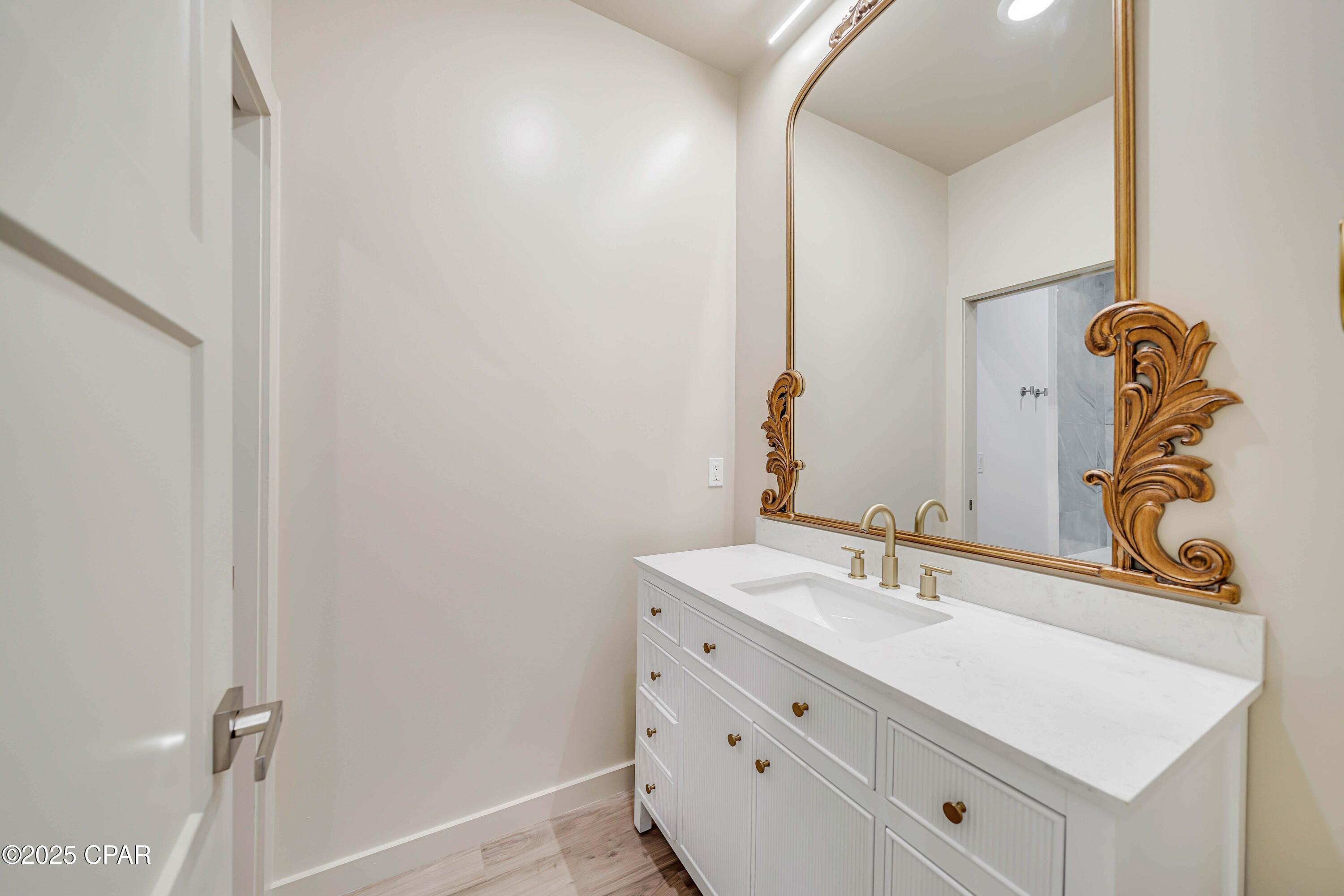 Image 6 For 20916 Lakeview Drive