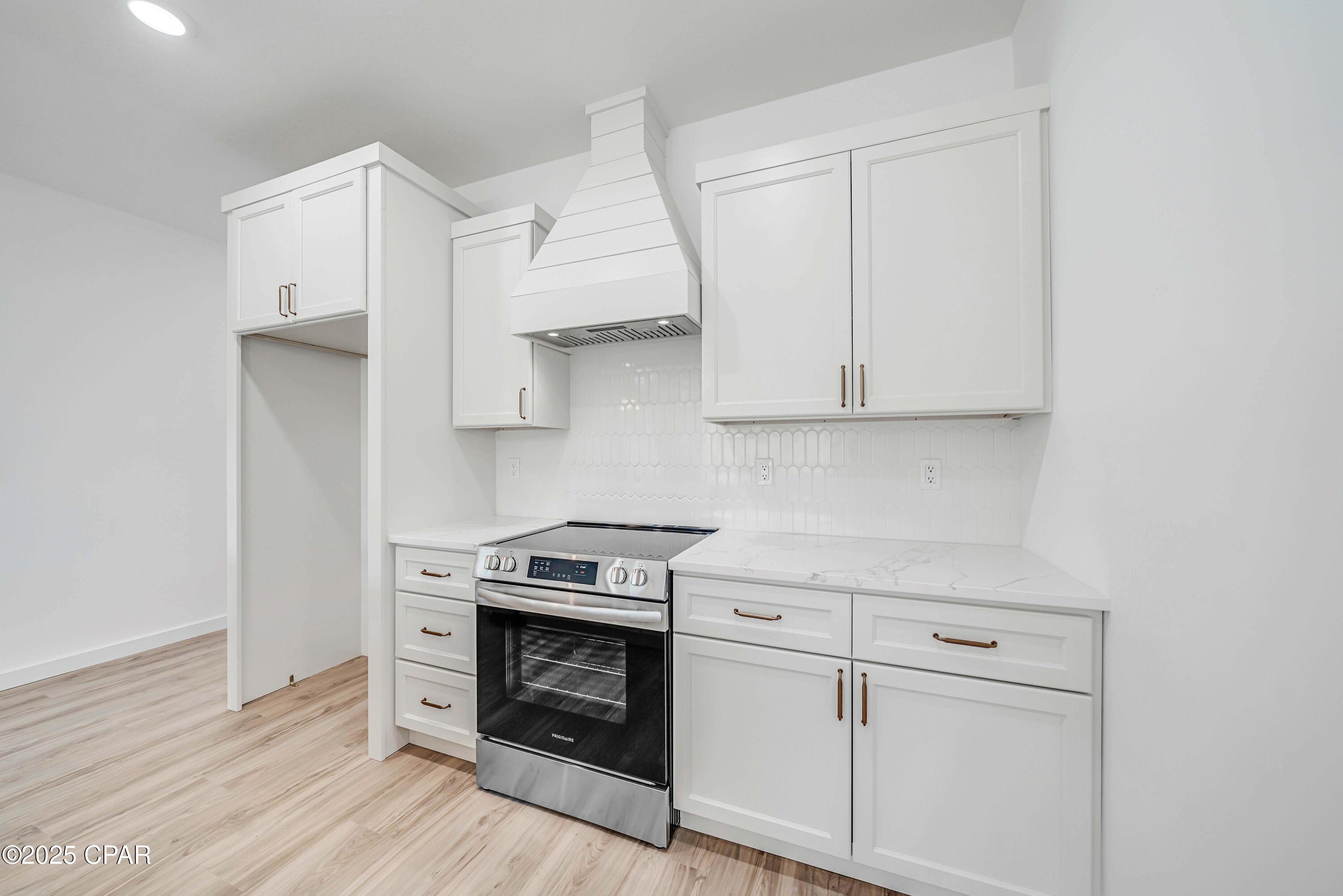 Image 8 For 20916 Lakeview Drive