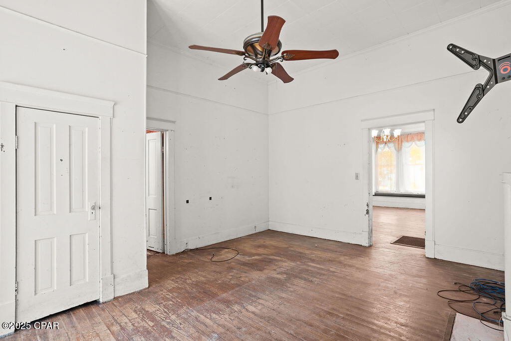 Image 13 For 503 Tracy Street