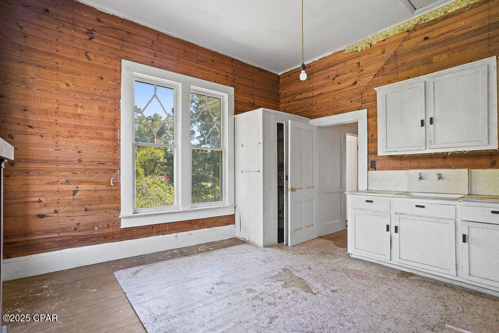 Image 38 For 503 Tracy Street