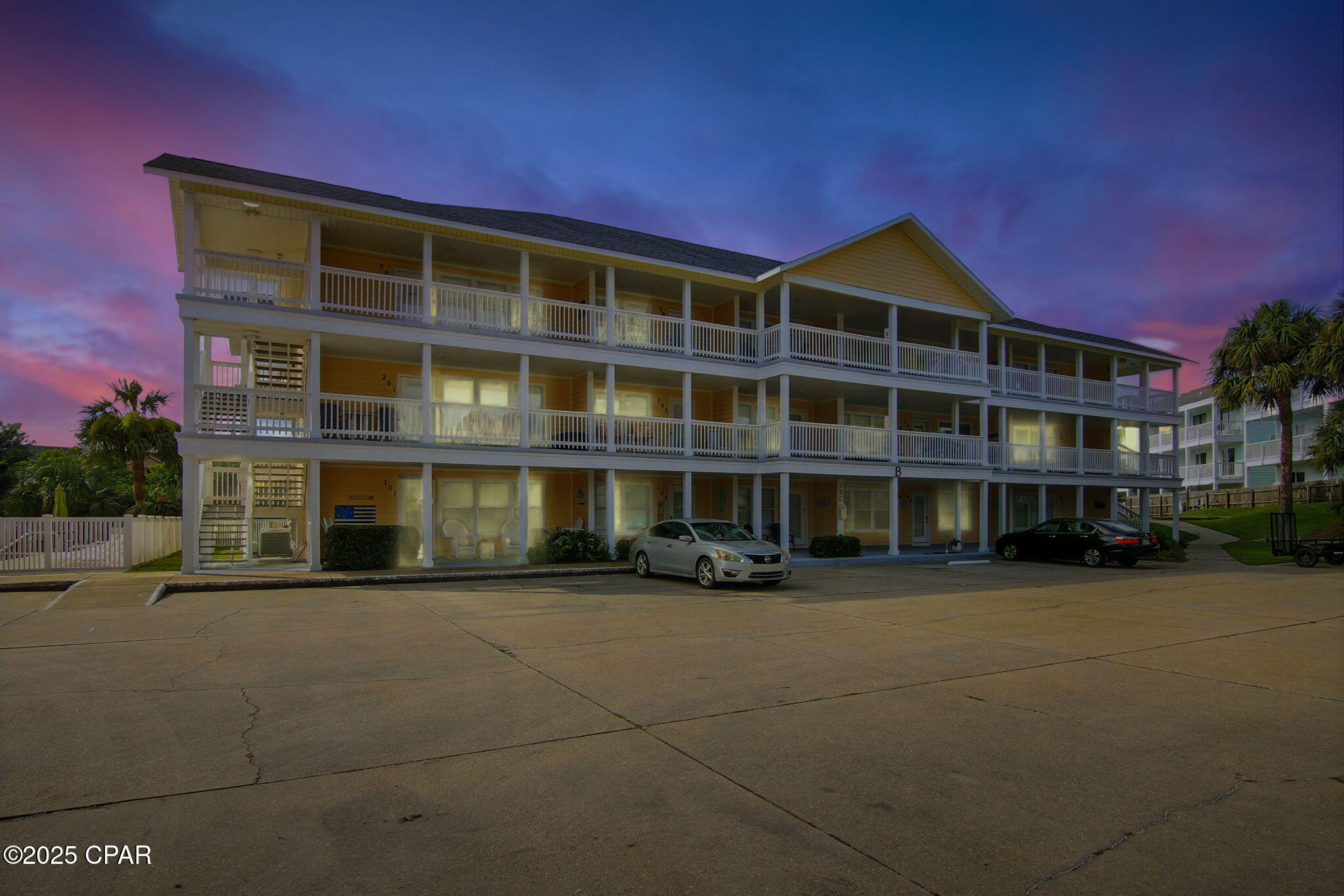 Image 3 For 17680 Front Beach Road B302