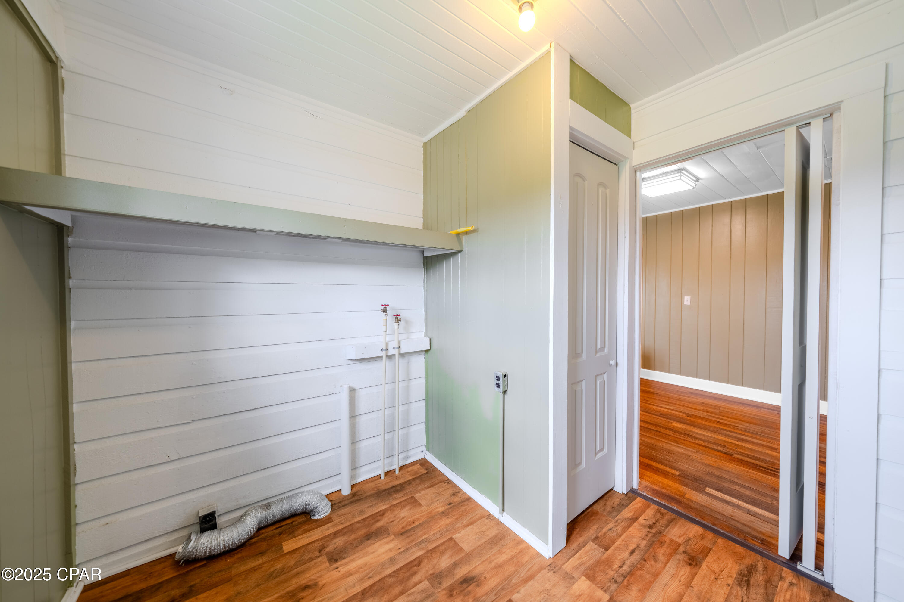 Image 10 For 961 Morgan Avenue