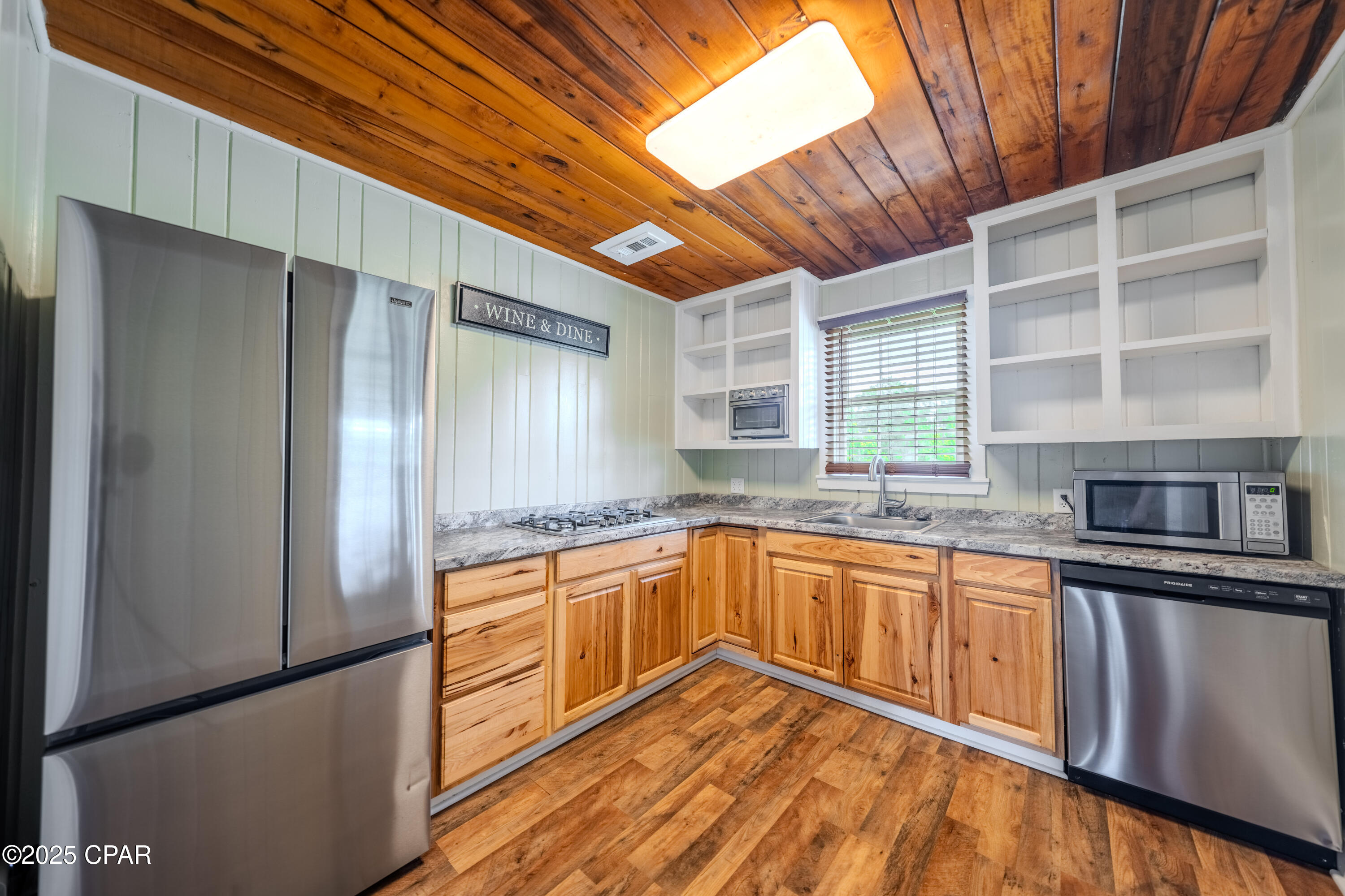 Image 2 For 961 Morgan Avenue