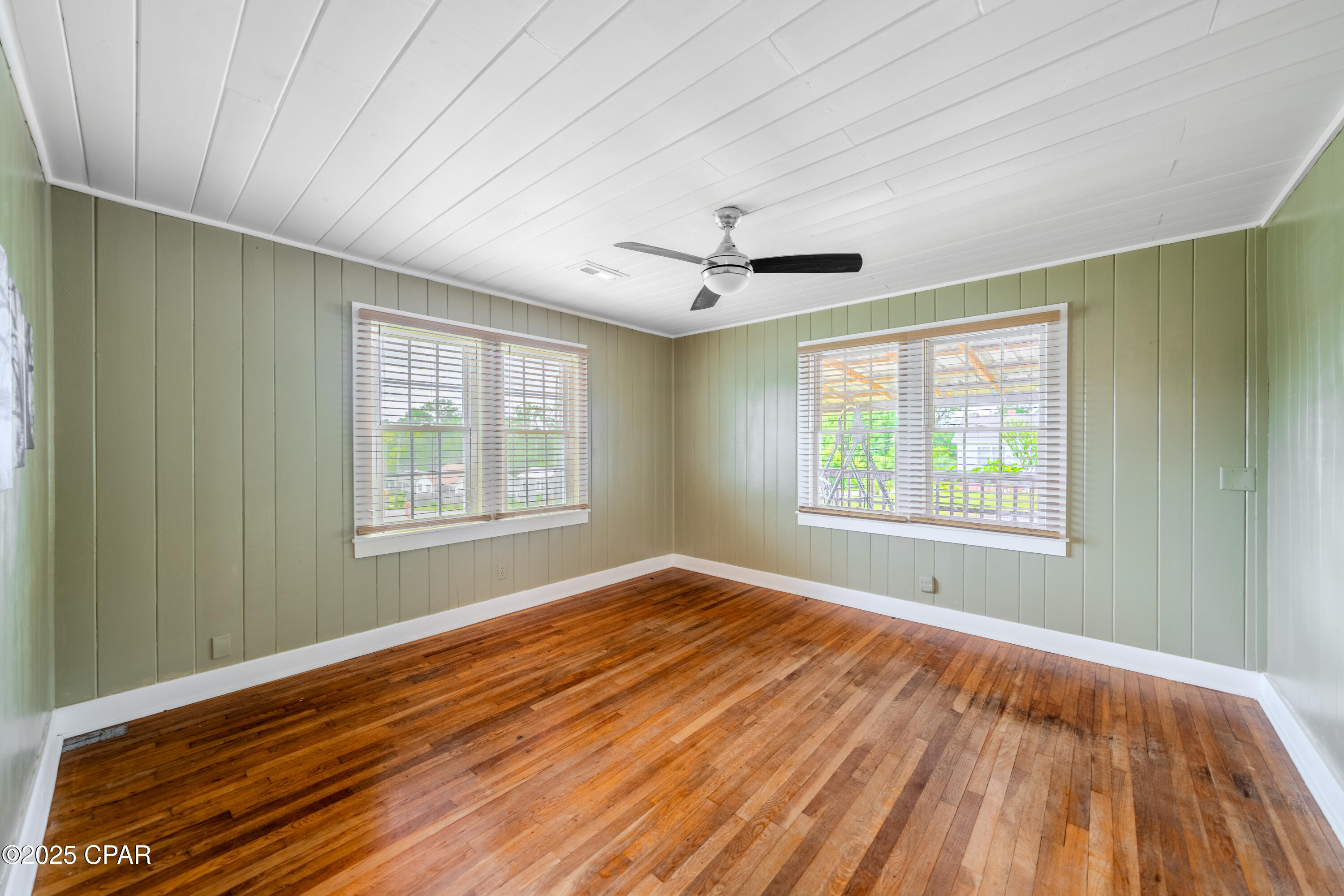 Image 4 For 961 Morgan Avenue