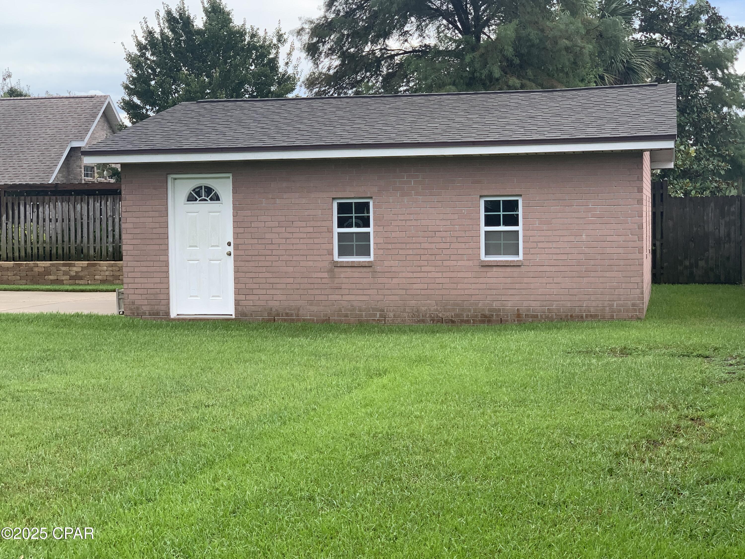 Image 25 For 2513 Parkwood Drive