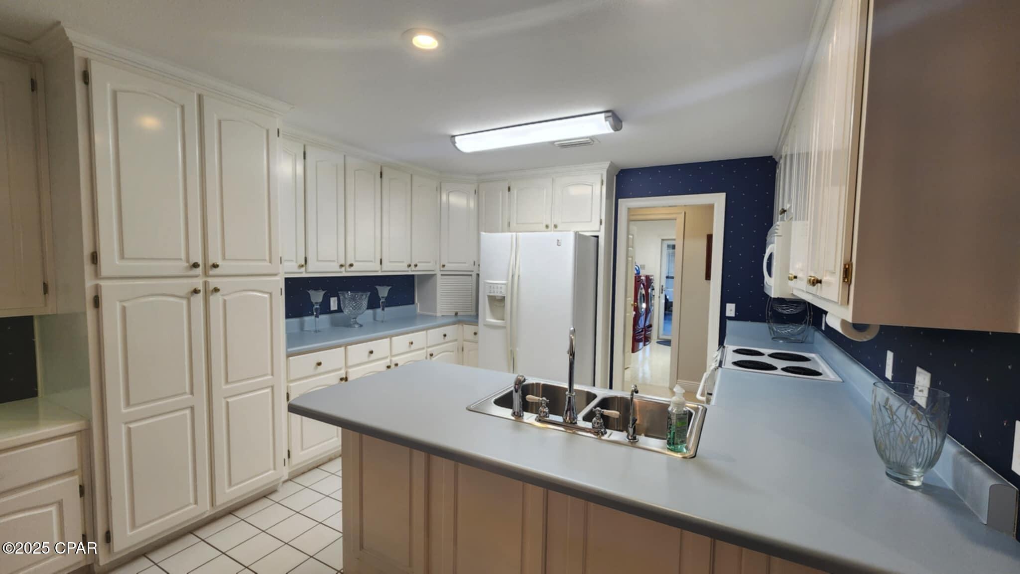 Image 7 For 2513 Parkwood Drive