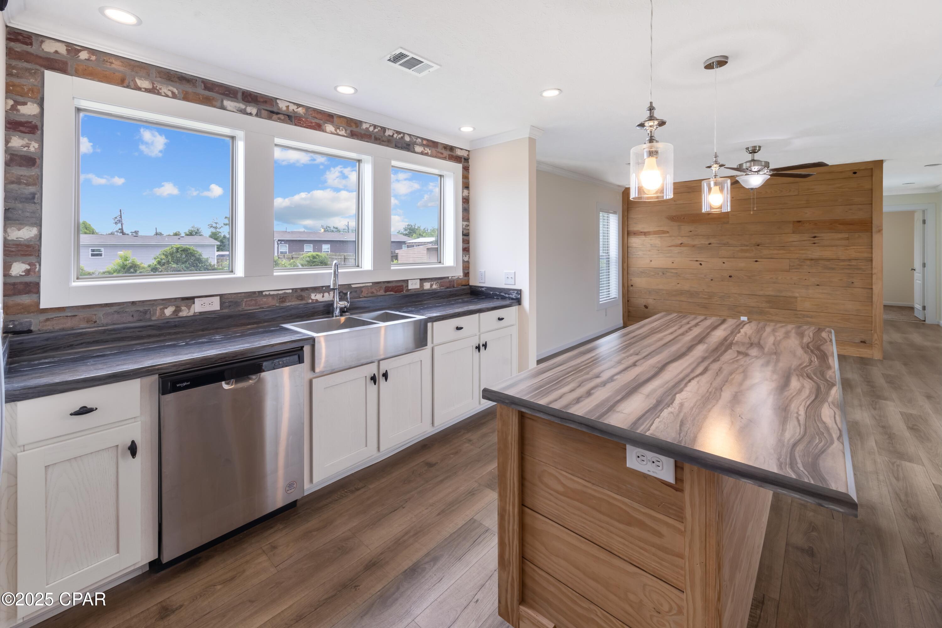 Image 12 For Address Not Provided