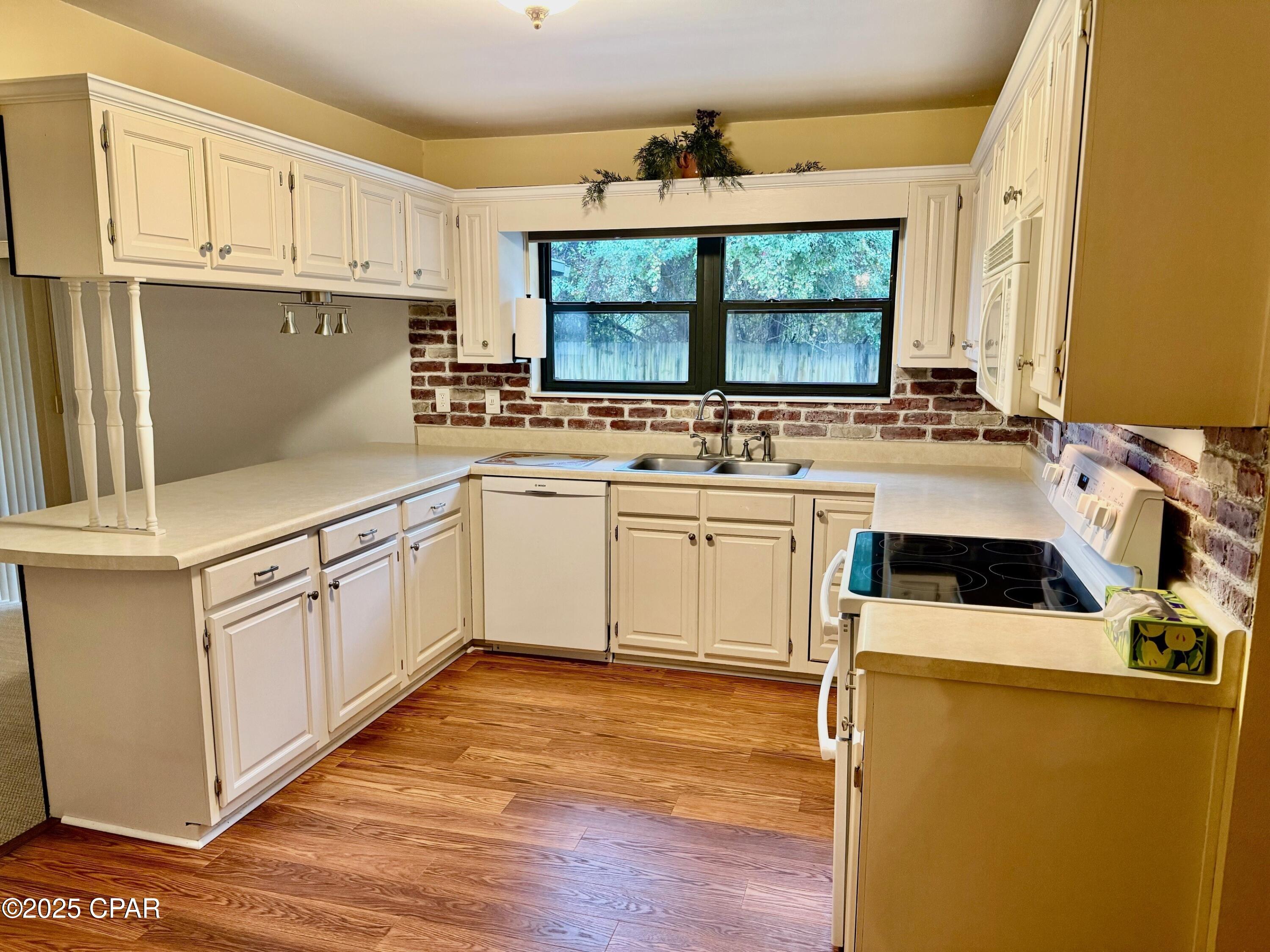 Image 39 For 9106 Abba Lane