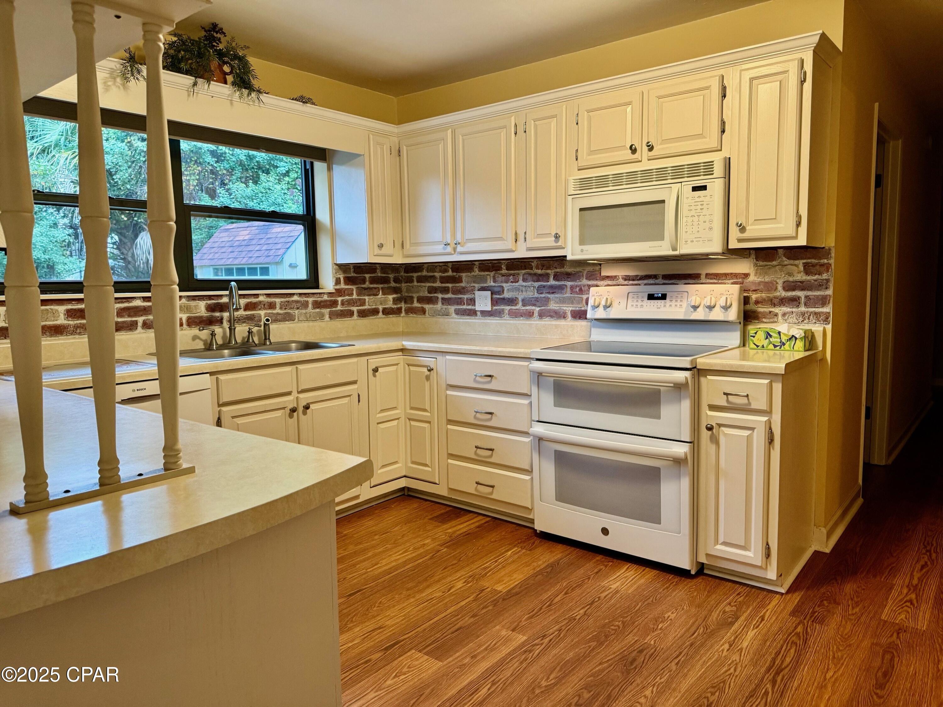 Image 40 For 9106 Abba Lane