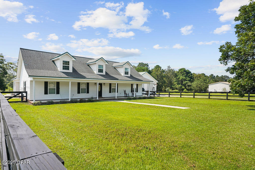 Homes for sale in Bonifay, FL | 1528 Hilltop Dr, Bonifay, FL 32425 | MLS# 766166