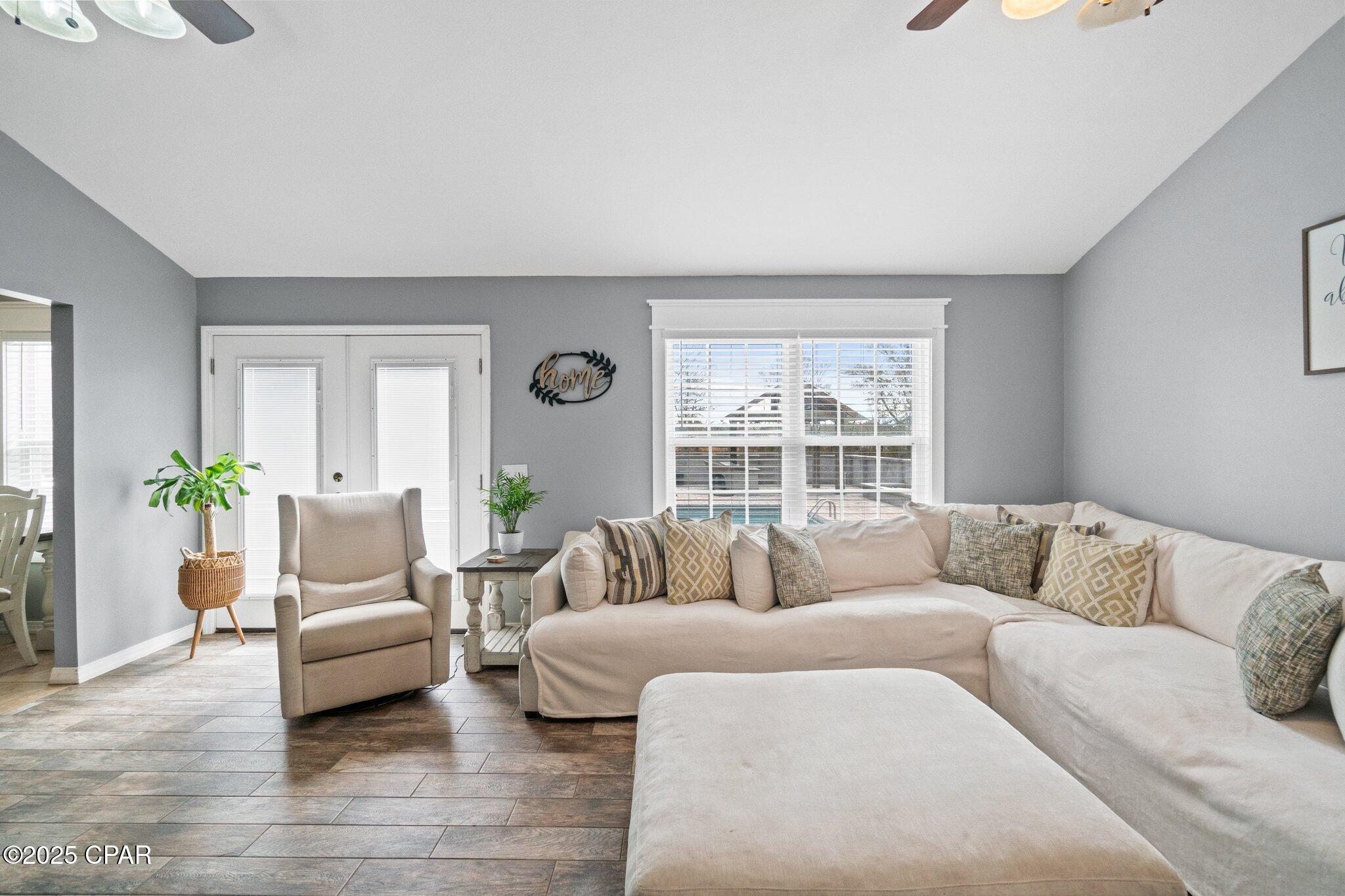 Image 9 For 1528 Hilltop Drive