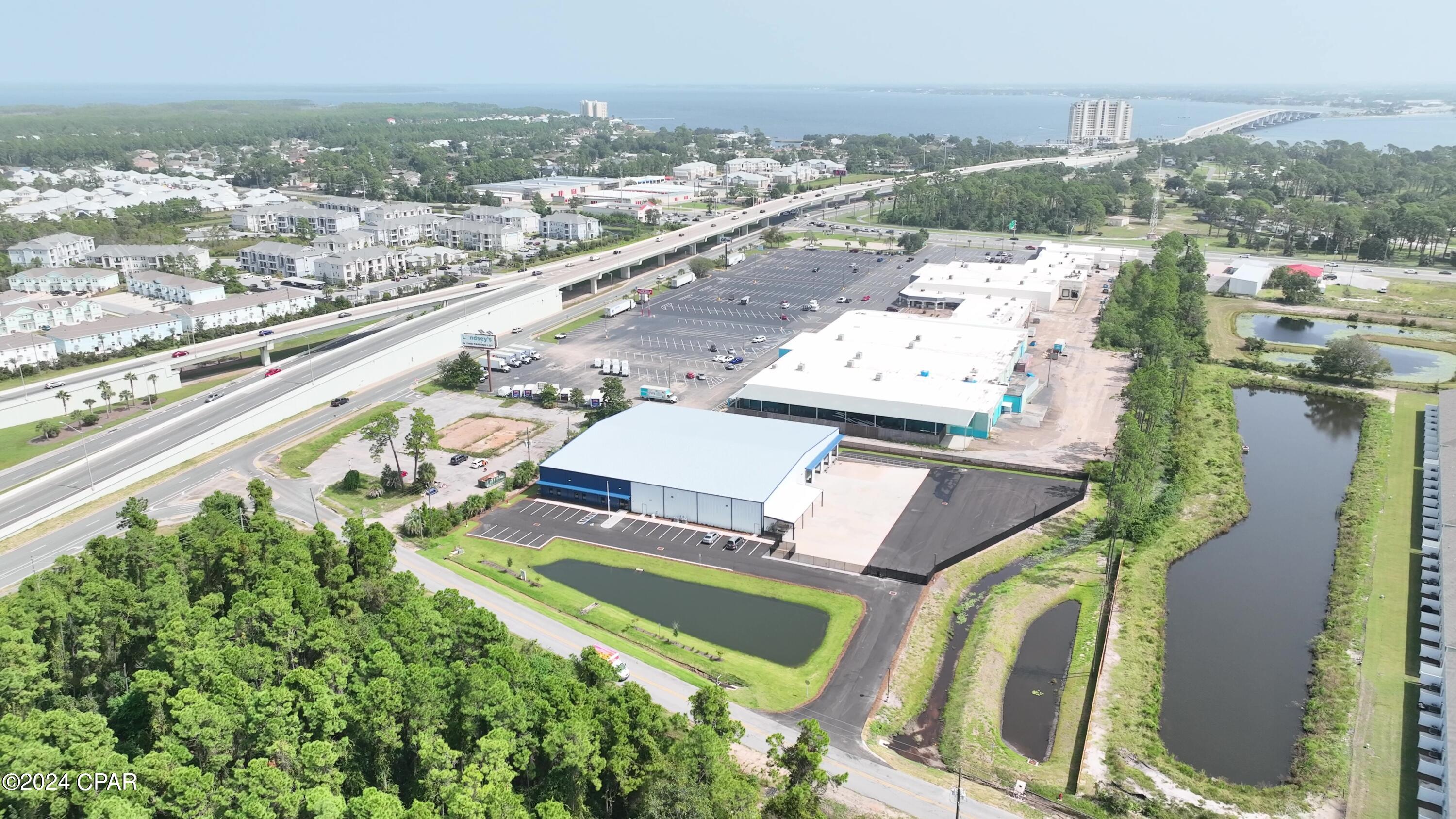 Image 3 For 7157 Front Beach Road